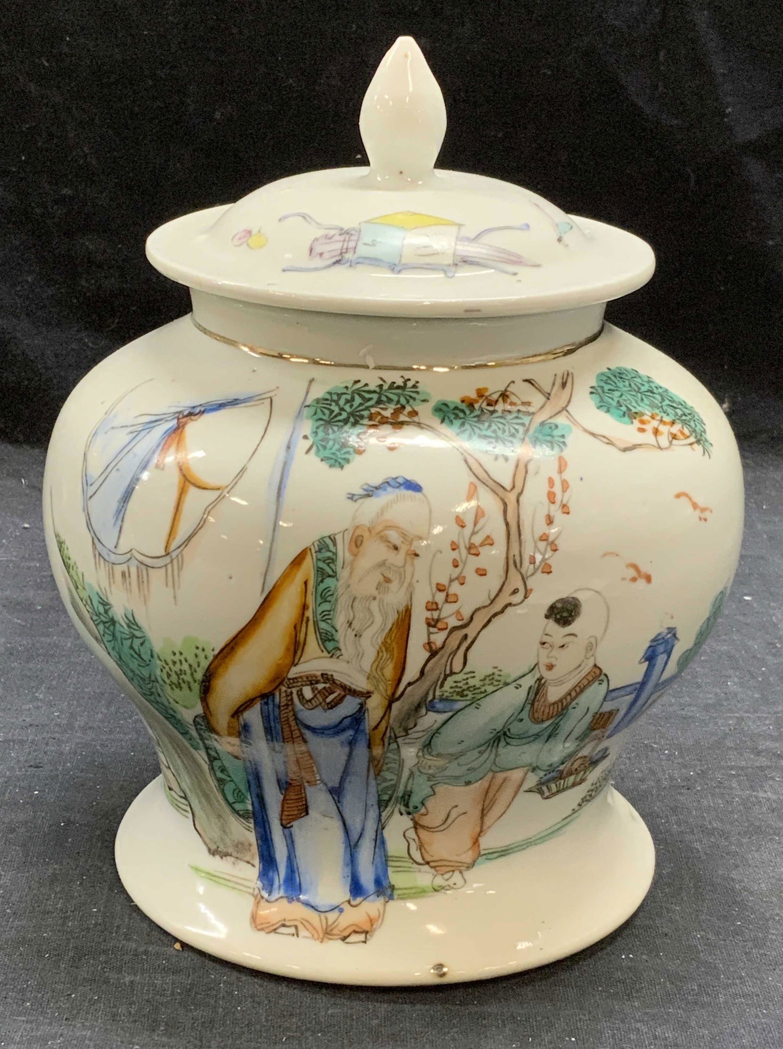 Antique Kuang Hsu Chinese Lidded Porcelain Jar (1 of 6)