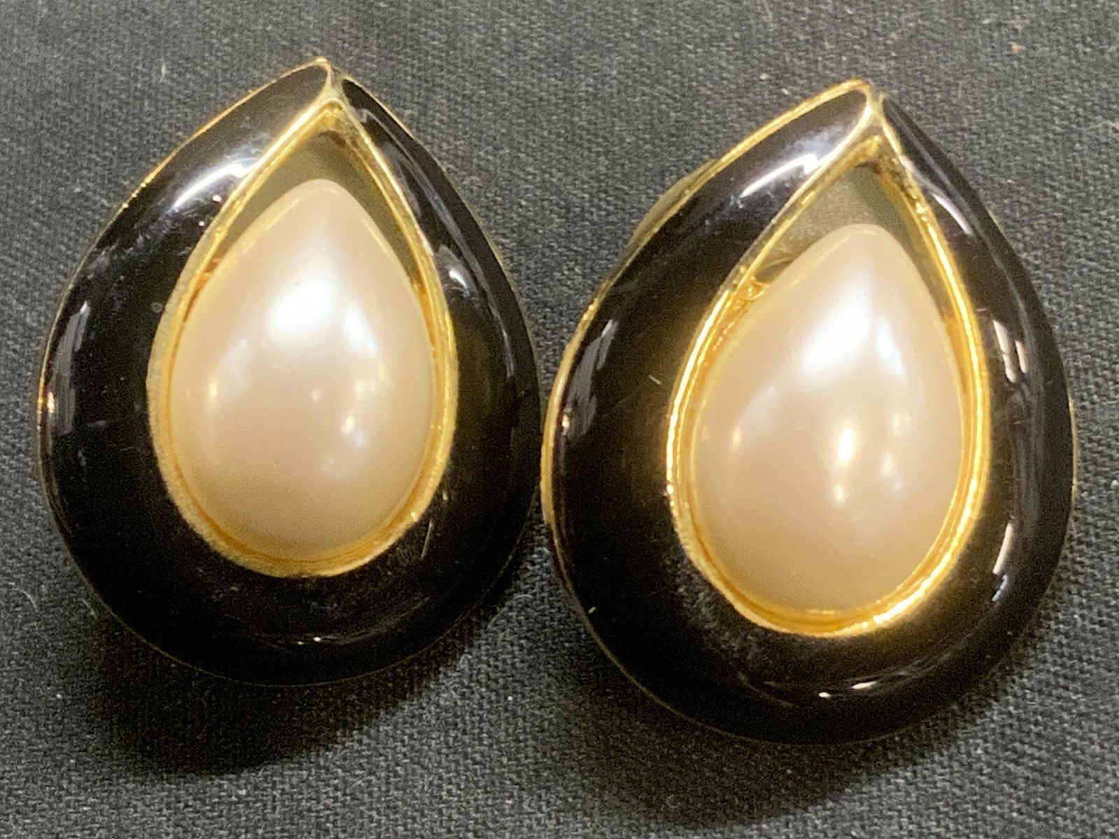 Faux Pearl Enameled Drop Stud Earrings (1 of 6)