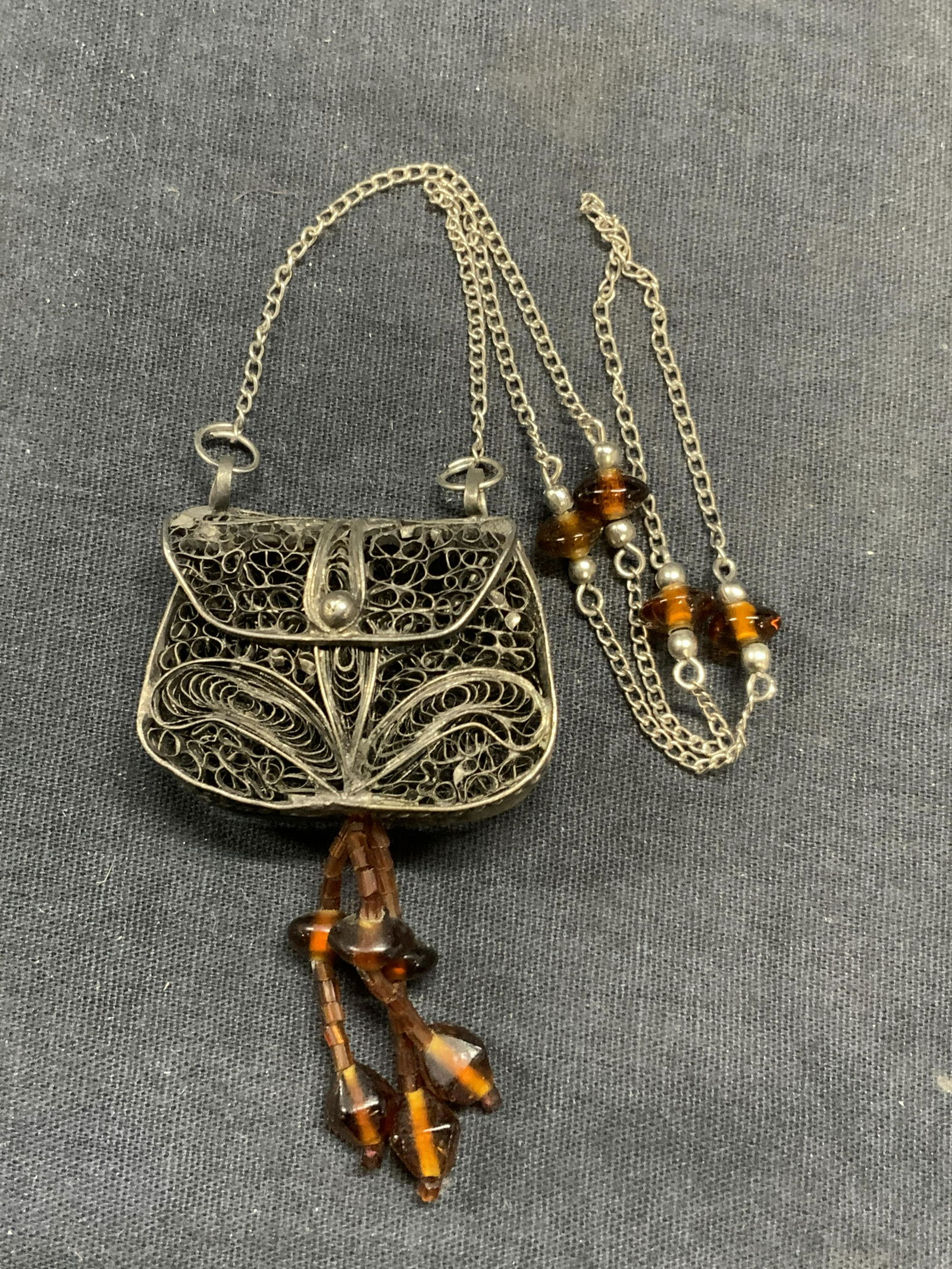 Vintage Silver Tone Handbag Pendant Necklace (1 of 6)