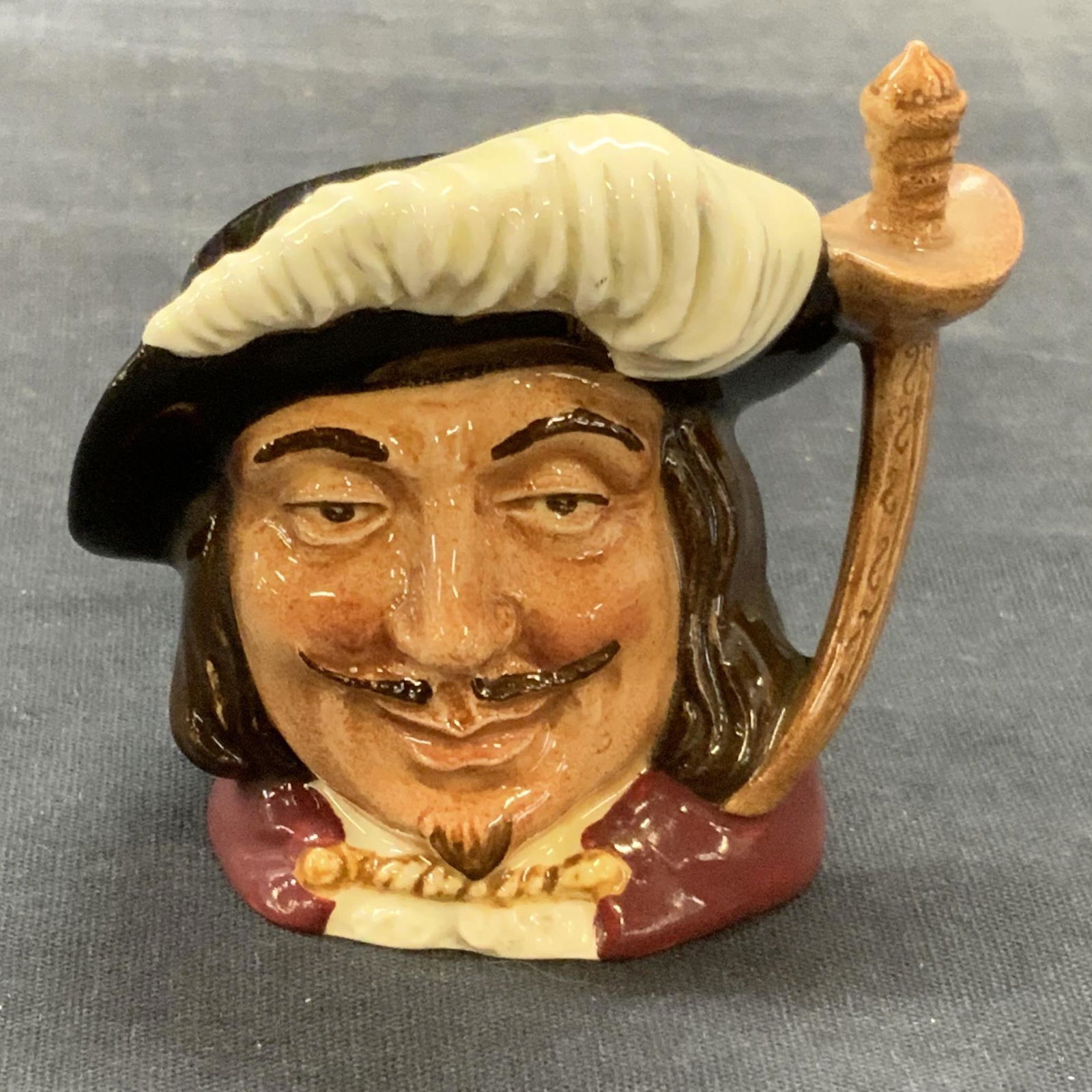 Royal DOULTON Ceramic Porthos Character Jug (1 of 6)