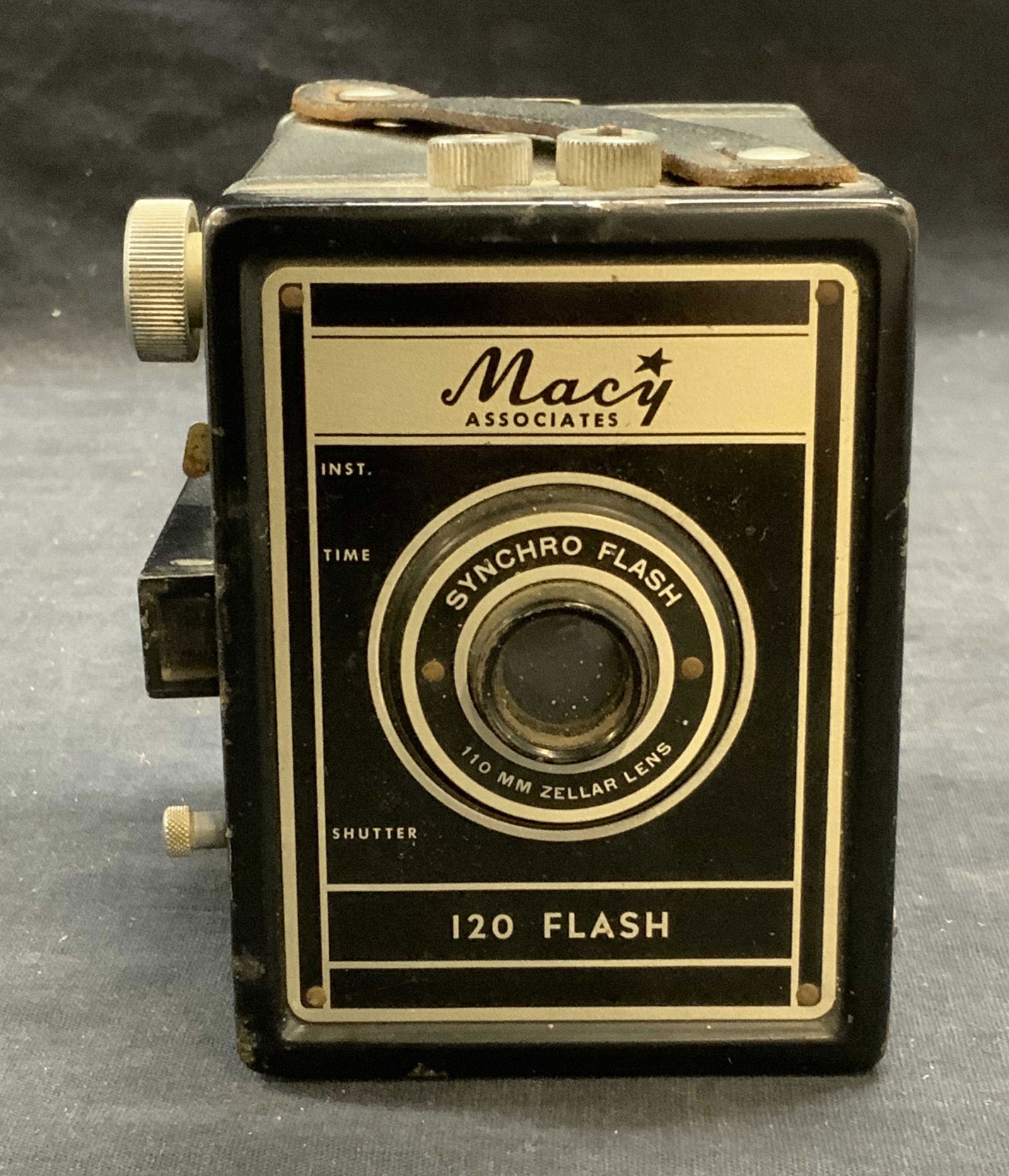 Vtg Macy Associates Synchro Flash Camera (1 of 6)
