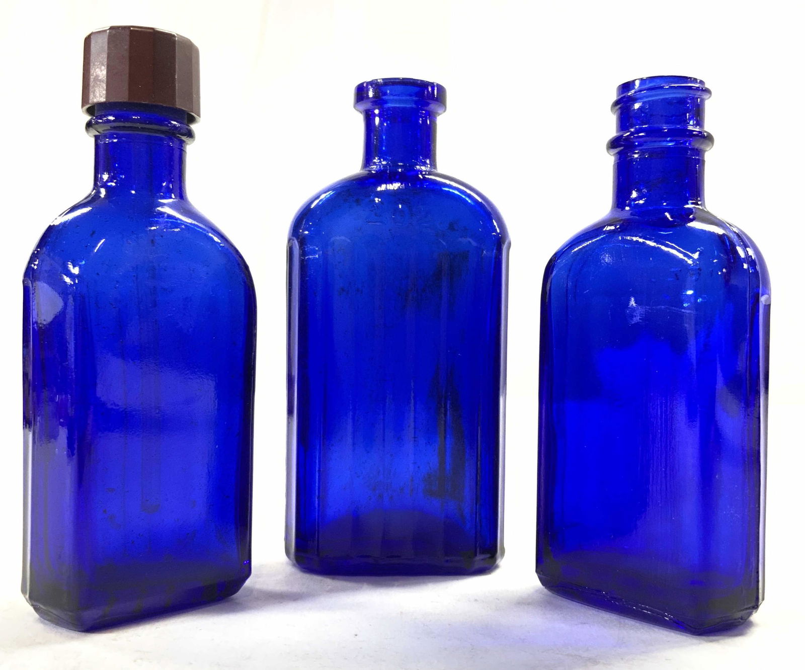 Lot 3 Cobalt Glass Bottles Vessels (1 of 6)
