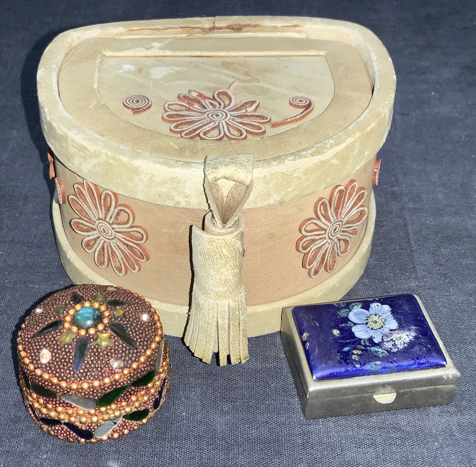 3 Assorted Vintage Trinket & Pill Boxes (1 of 12)