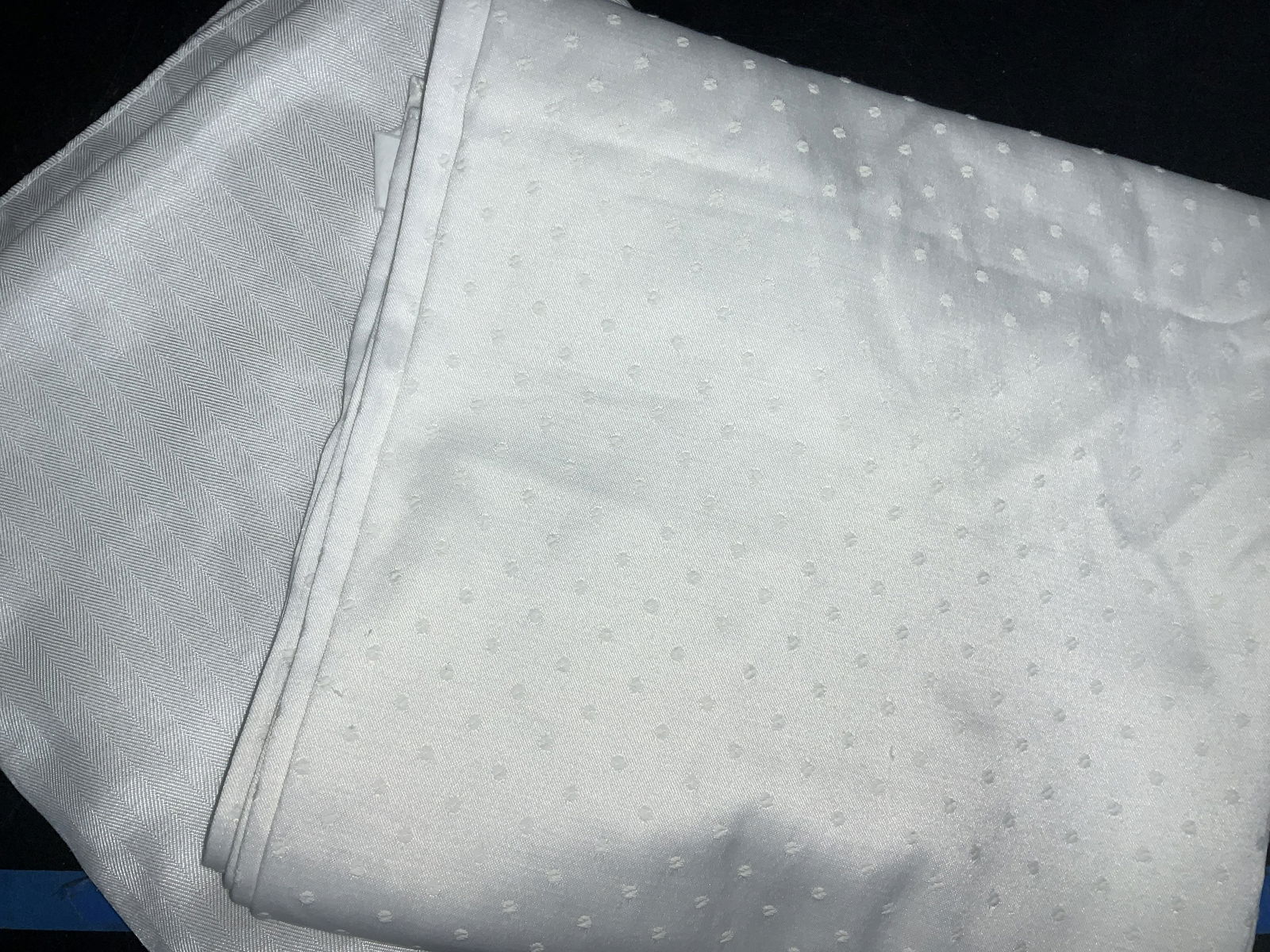 2 Rectangular Tablecloths, Herringbone & Polkadots (1 of 6)