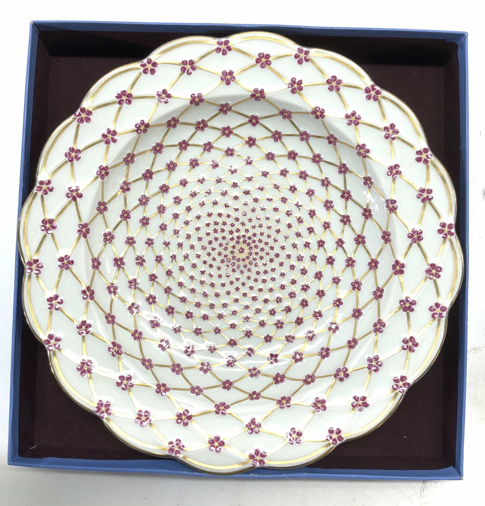 Limoges France MMA Porcelain Empress Russia Plate: Specialty plate bought from the Metropolitan Museum of Art, a CH FIELD HAVILAND Limoges France reproduction of the personal chinaware of Empress Elizabeth of Russia dating from 1760, St. Petersburg Ru