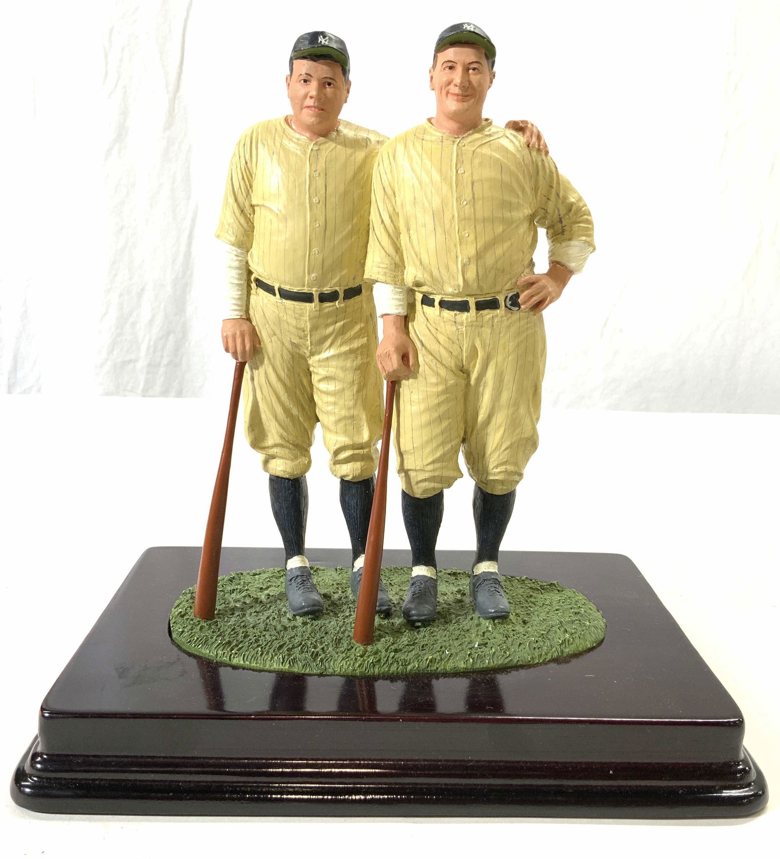 HARTLAND COLLECTIBLES BABE RUTH LOU GEHRIG Sculpt (1 of 11)