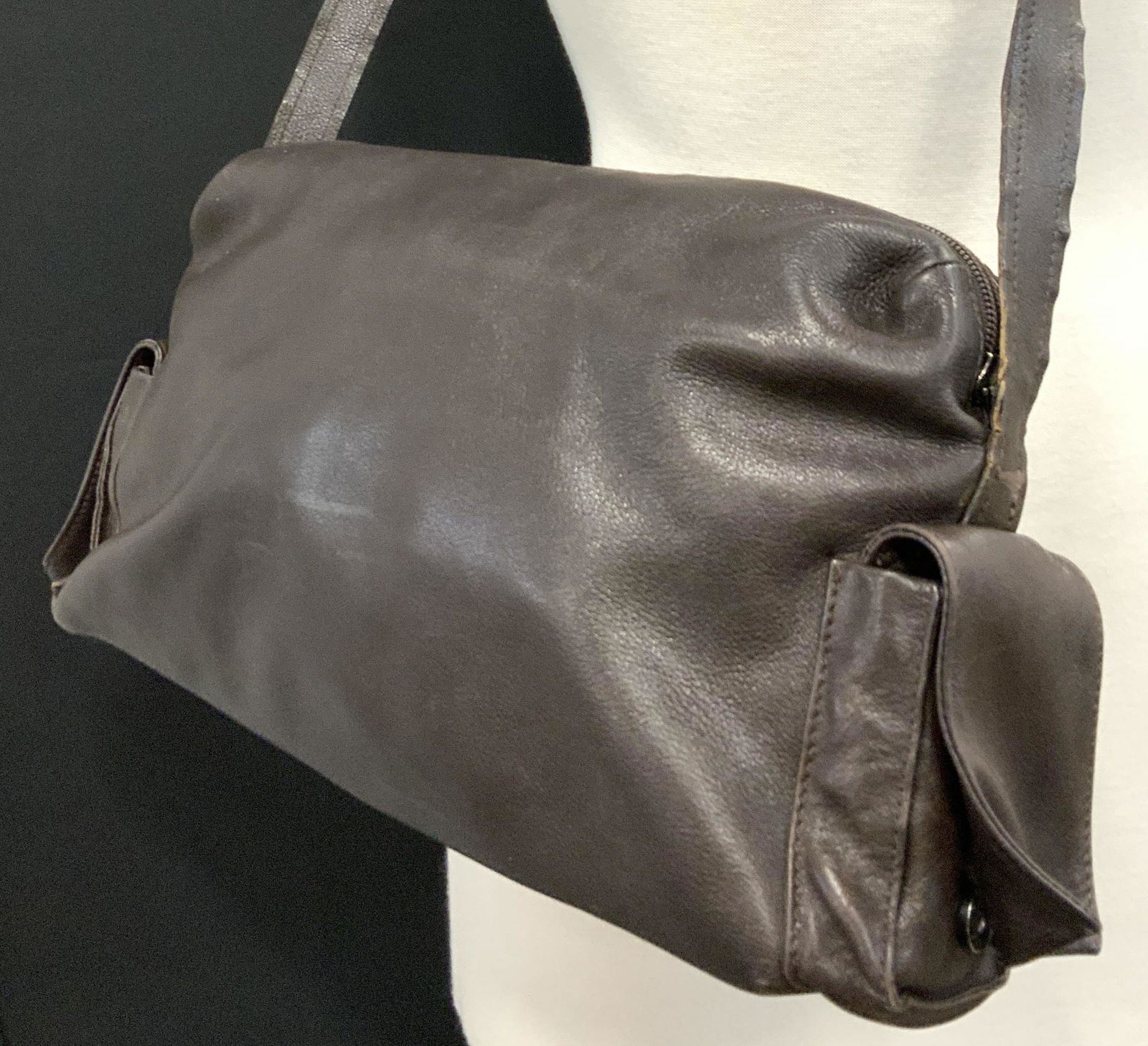 Bottega Veneta Dark Chocolate Leather Bag, Italy (1 of 14)