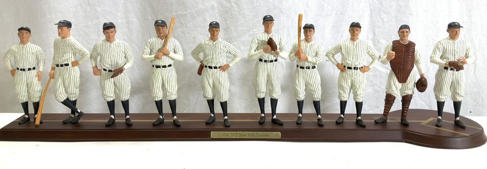 Collect. 1927 World Series NY YANKEES Sculpture (1 of 17)