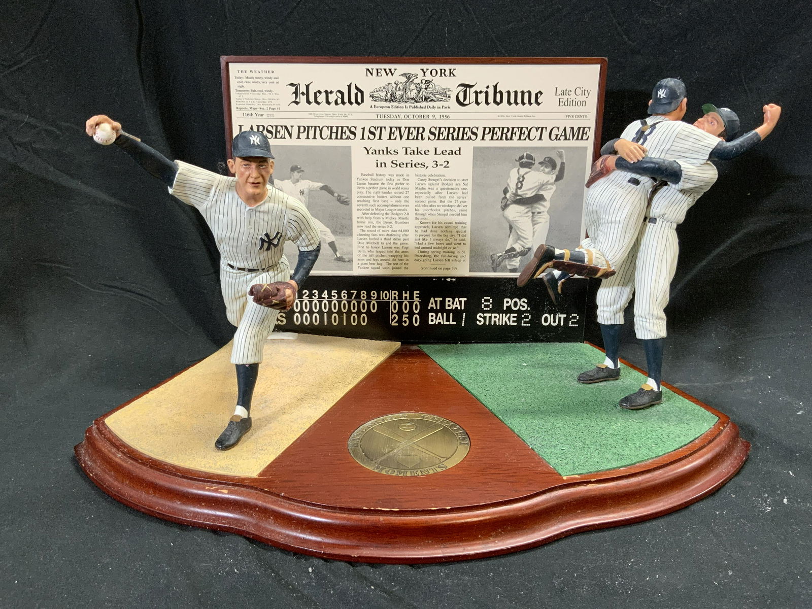 DON LARSENS PERFECT GAME THE DANBURY MINT Fig (1 of 8)
