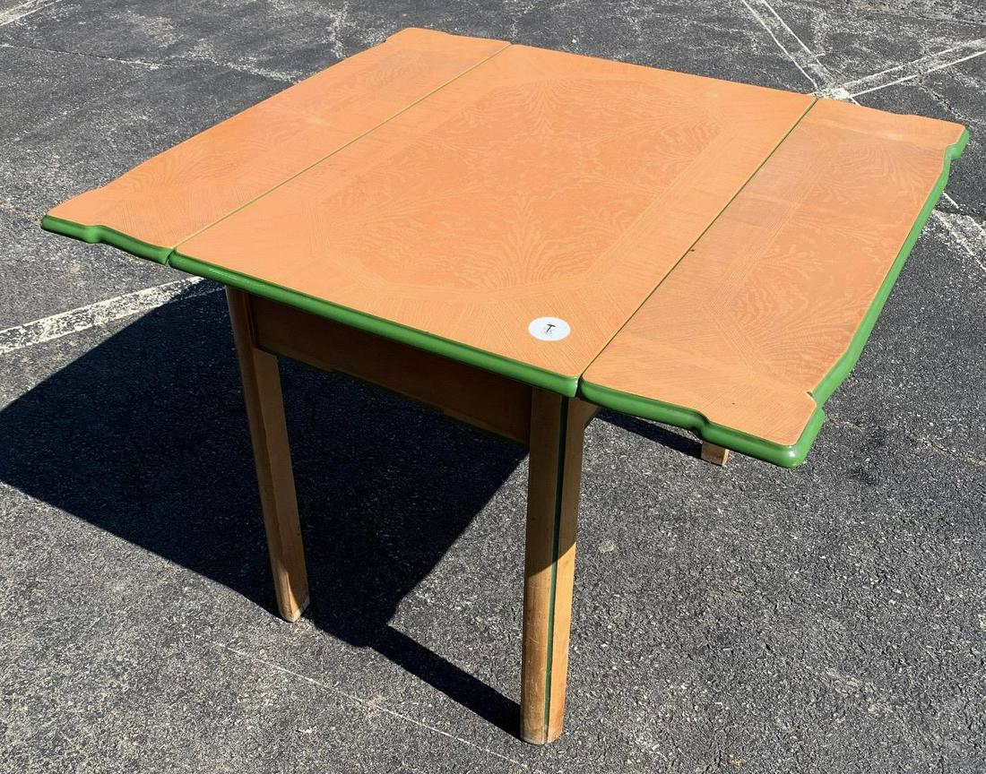 Vintage Enamel Kitchen Table w Pull Out Leaves (1 of 20)