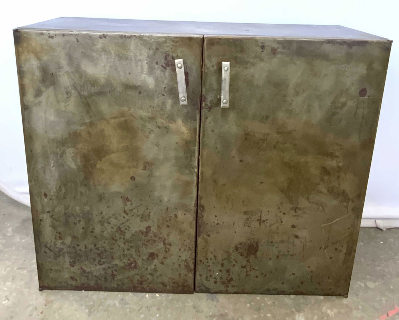 Vintage Industrial Metal Two Door Cabinet (1 of 13)