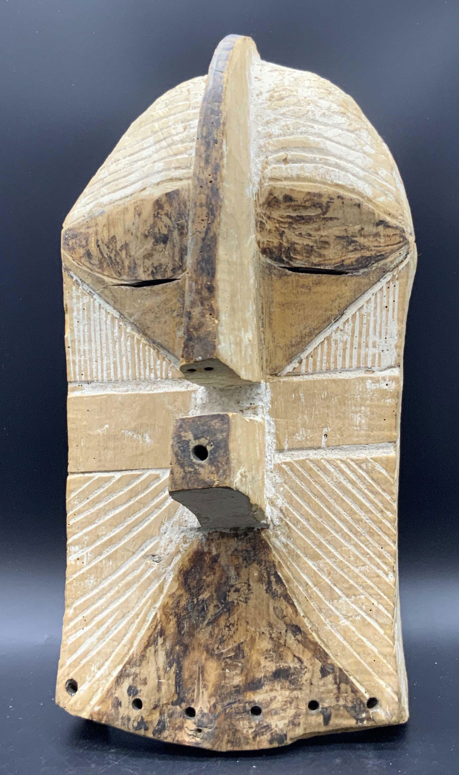 LUBA Tribe KIFWEBE Handcrafted Wooden Mask (1 of 16)
