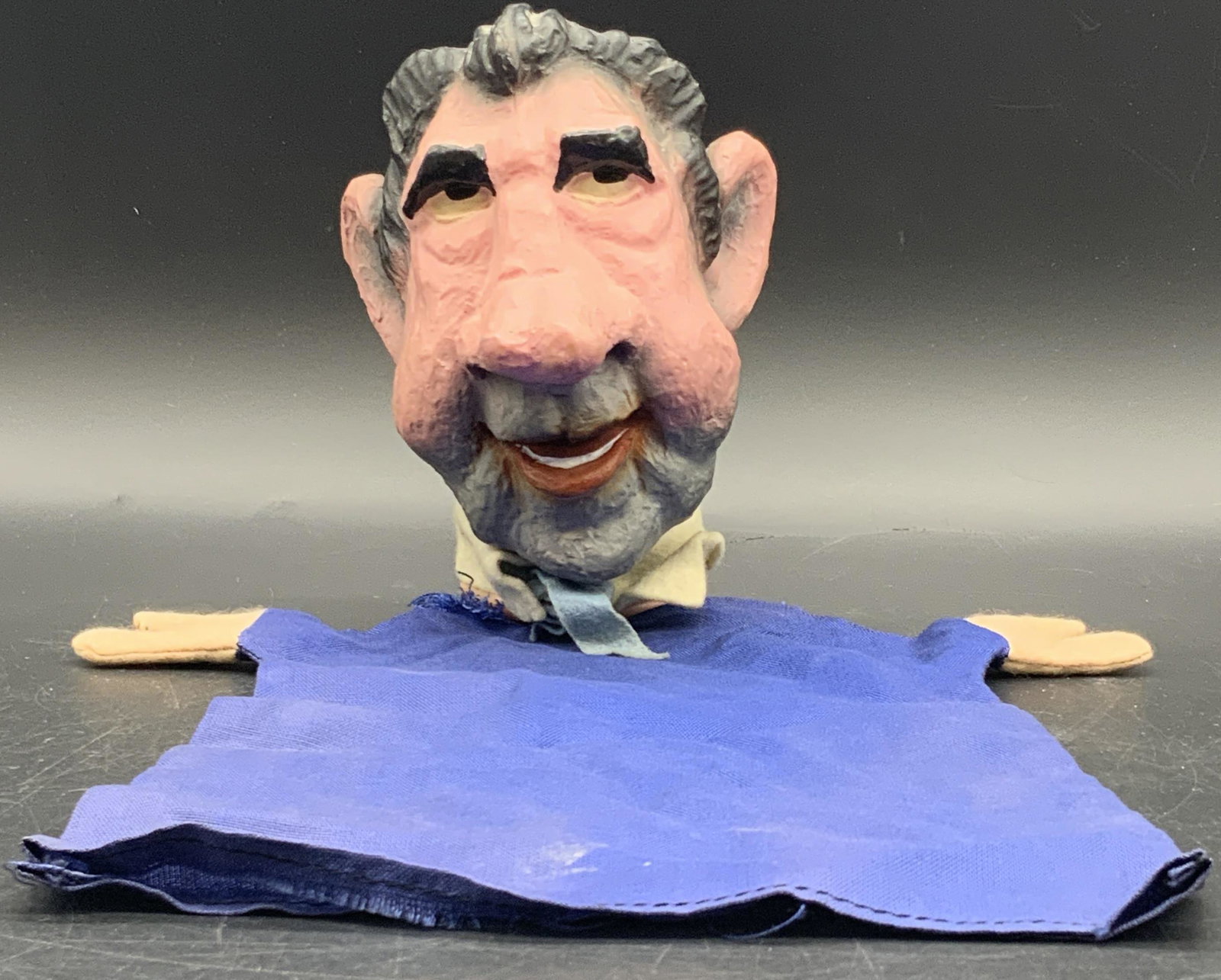 RICHARD NIXON Vintage Hand Puppet (1 of 12)