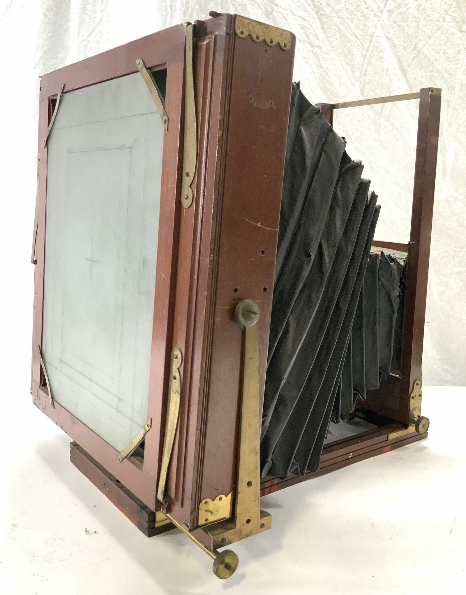 19th C Rochester Optical Co Antique Wood Camera (1 of 15)