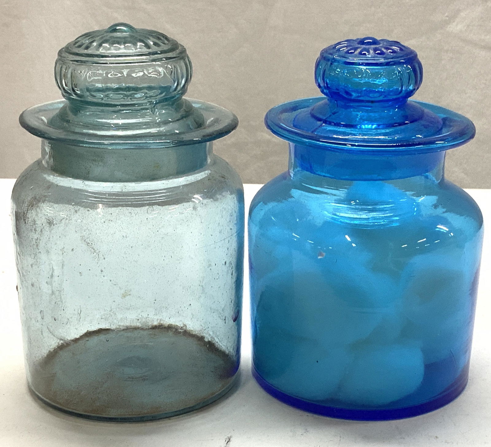 Pair Colored Glass Vanity Jars (1 of 6)