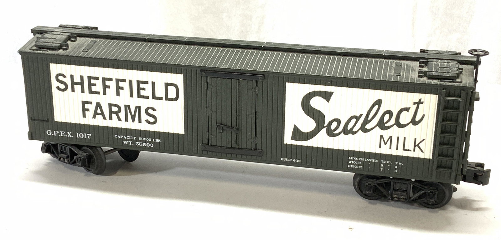 M.T.H Sheffield Farms Milk Cargo Train Car (1 of 7)