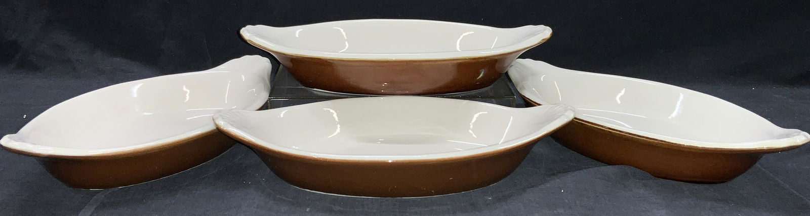 4 Vintage Hall Ceramic Dishes (1 of 6)