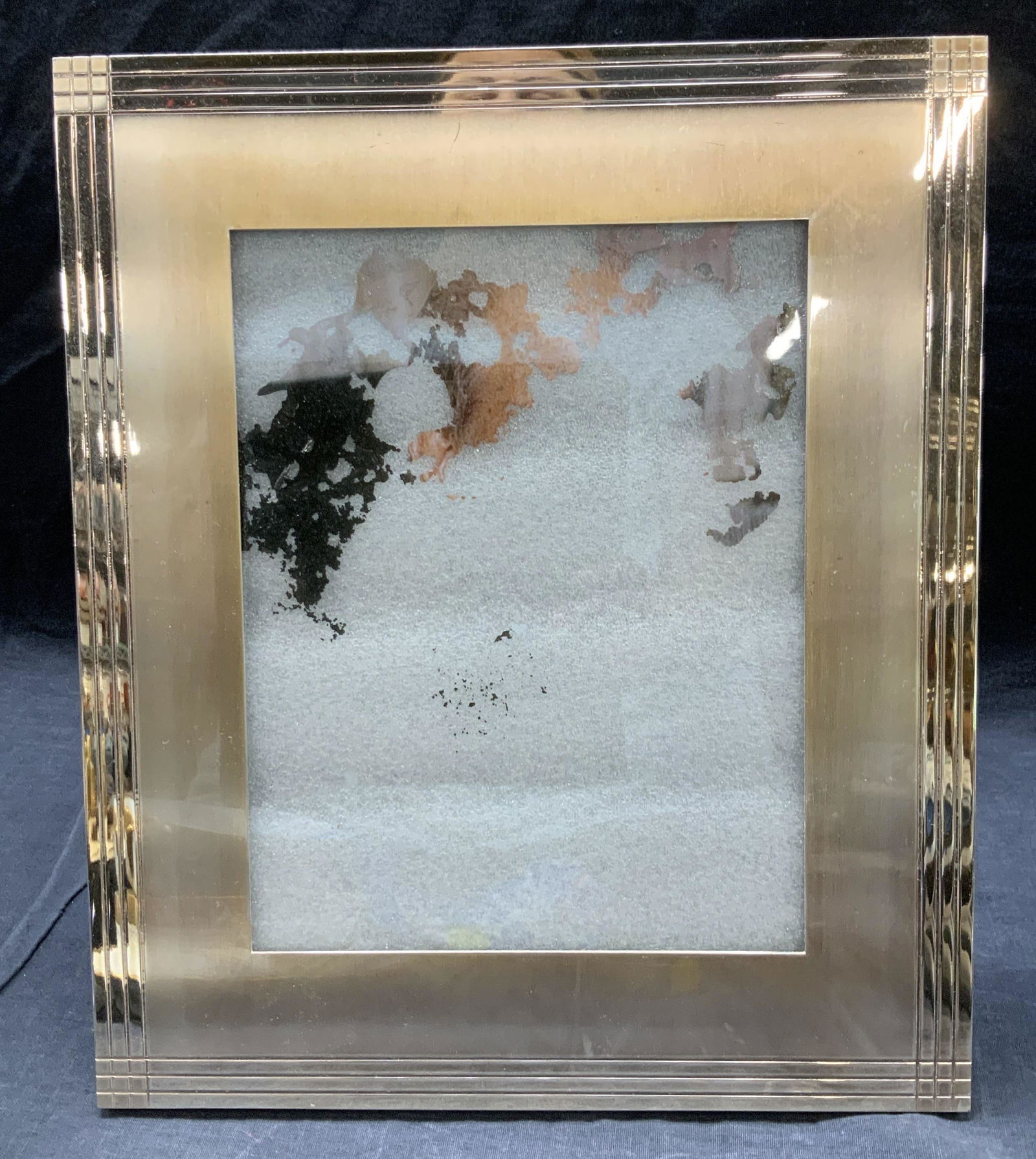 Reed & Barton Silver Plated 8x10 Picture Frame (1 of 8)