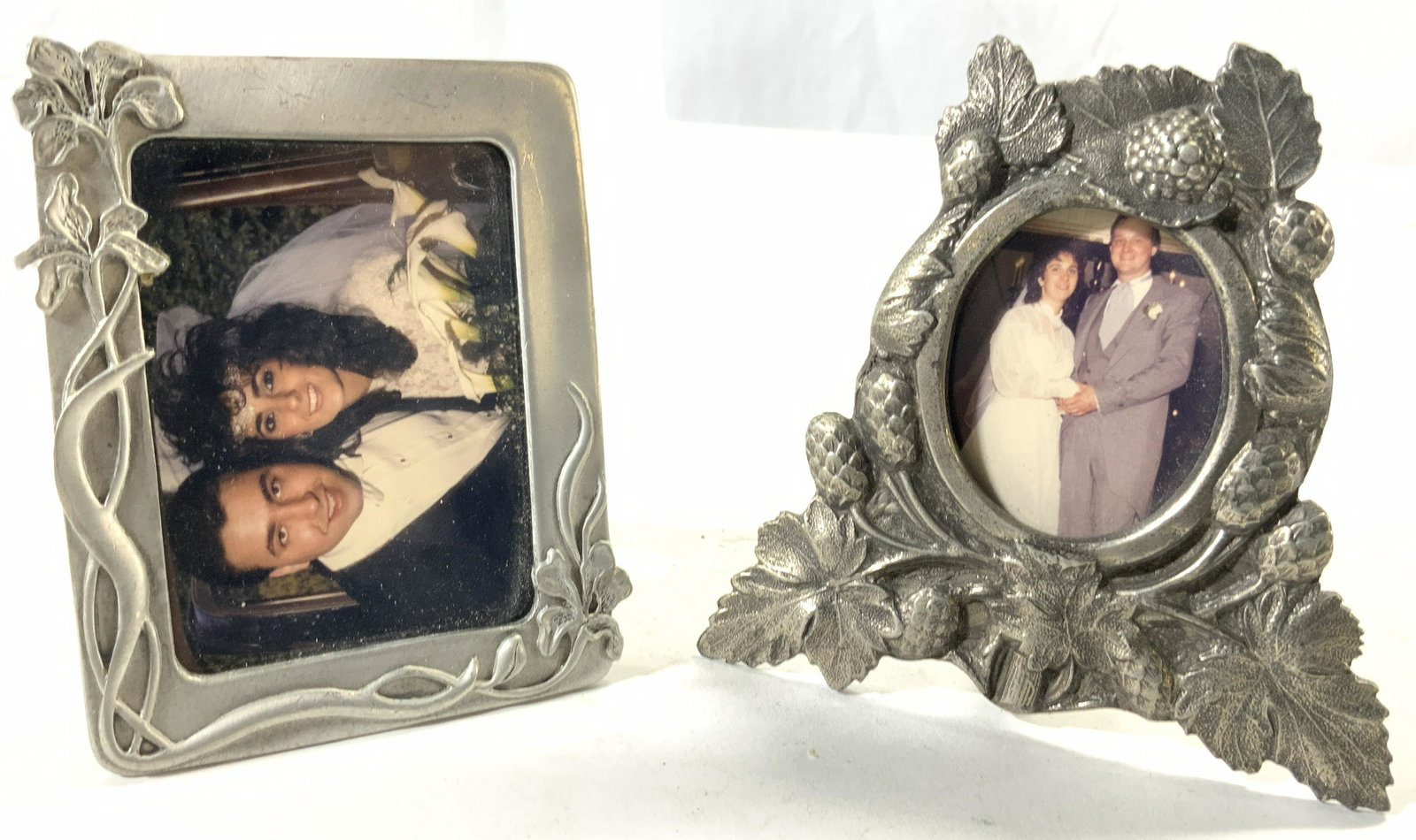 Lot 2 Vintage Pewter Picture Frames (1 of 6)