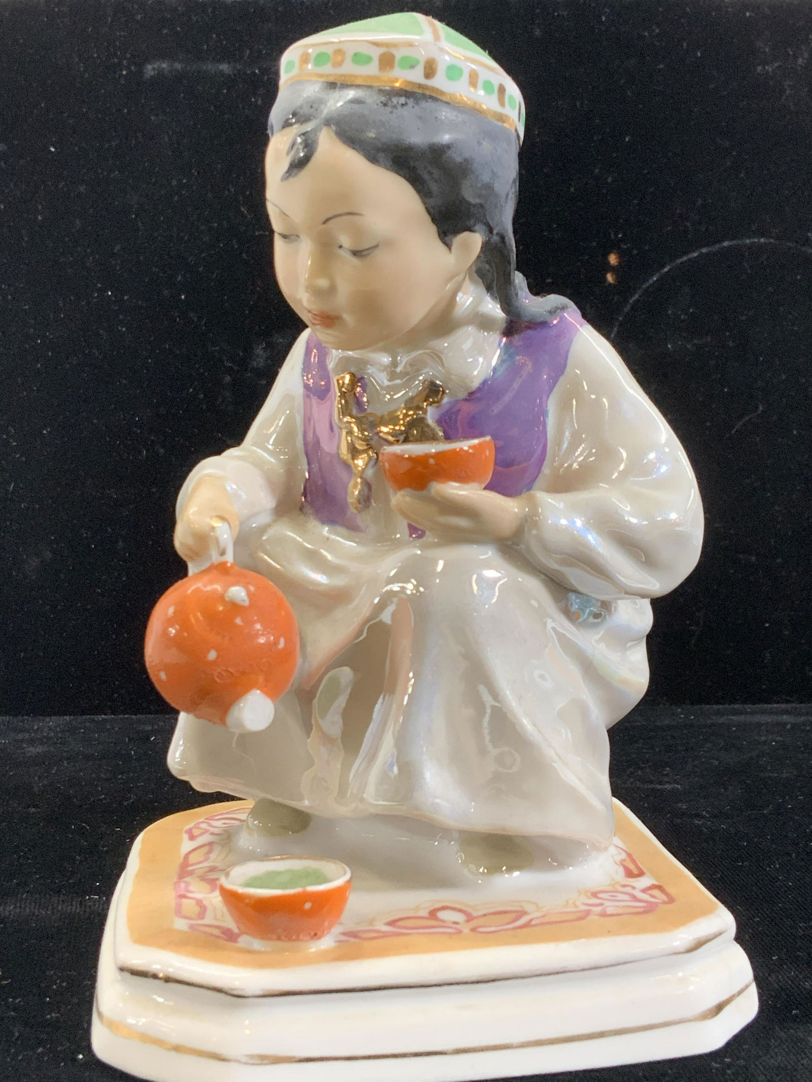 Middle Eastern Child Pouring Tea Porcel Statue (1 of 6)