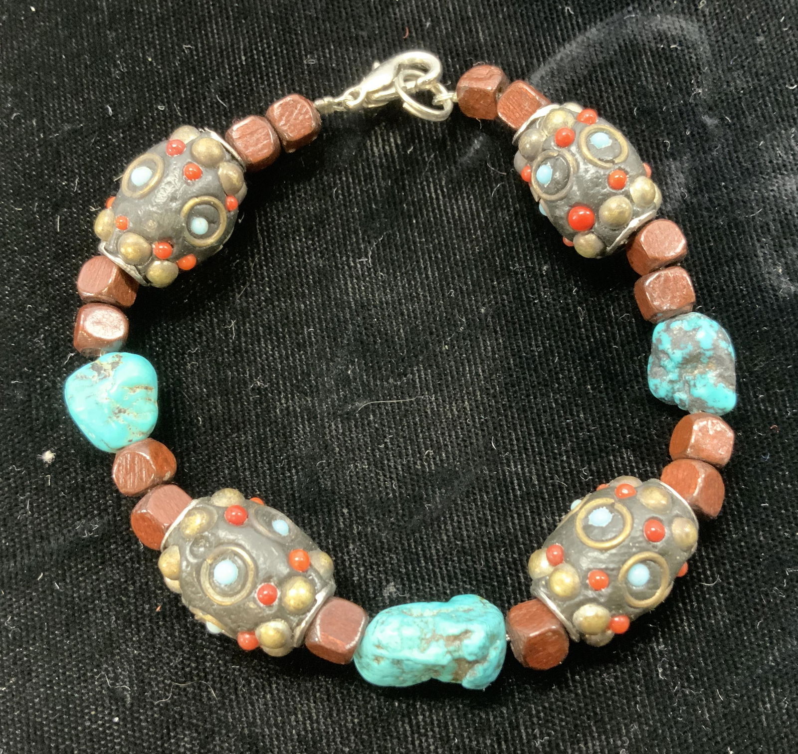 Turquoise Style Beaded Bracelet (1 of 6)