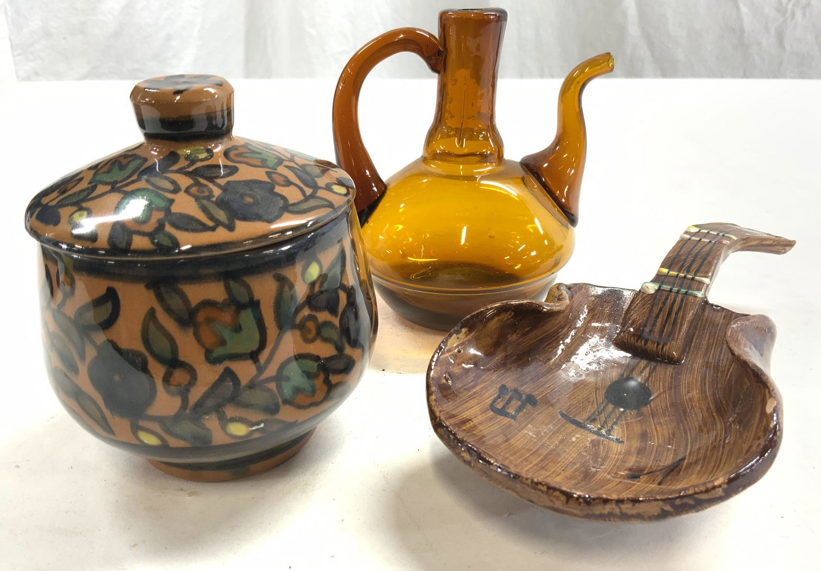 Lot 3 Ceramic & Glass Tabletop Accessories (1 of 6)