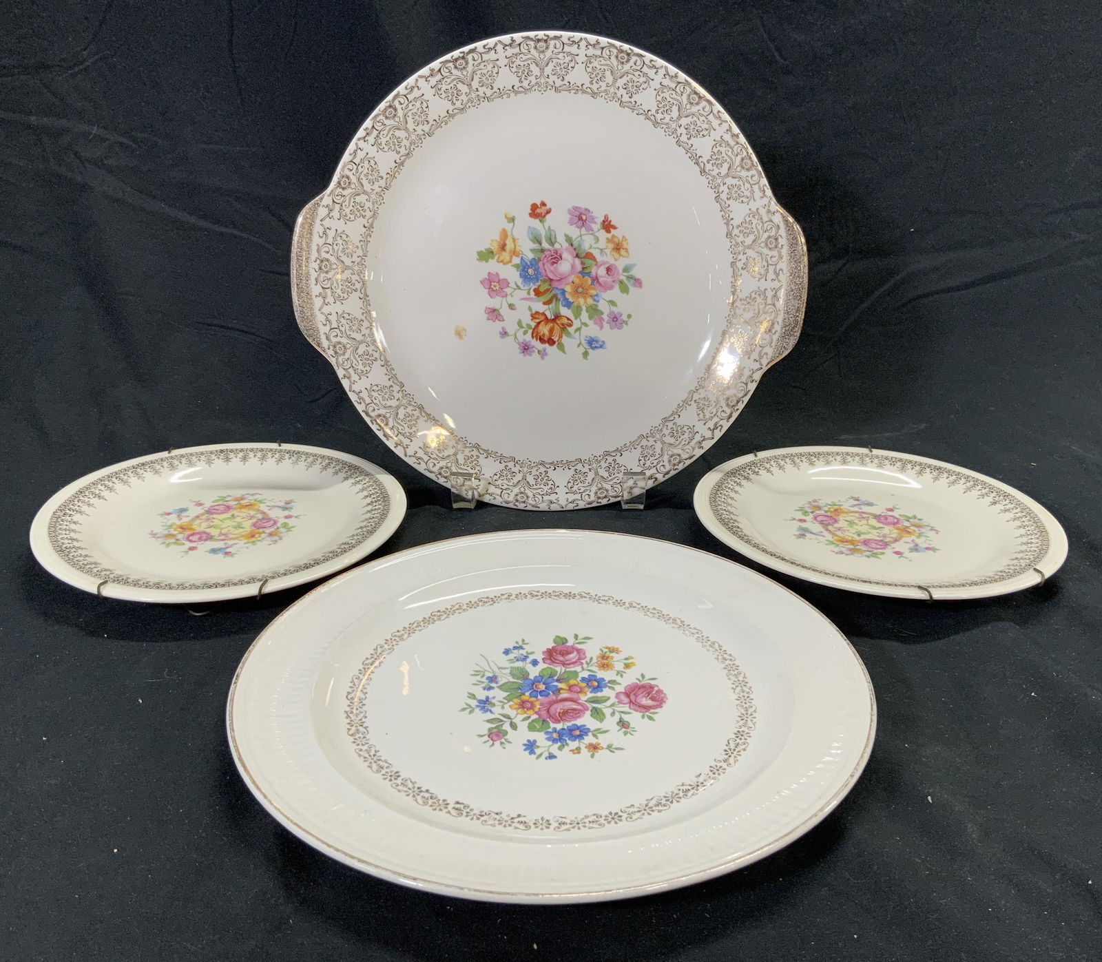 Lot 4 Trademarked Assorted Porcelain Plates (1 of 7)