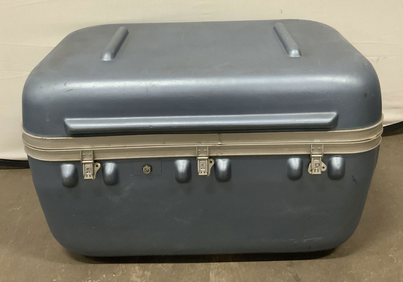 Vintage Blue Travel Trunk (1 of 10)