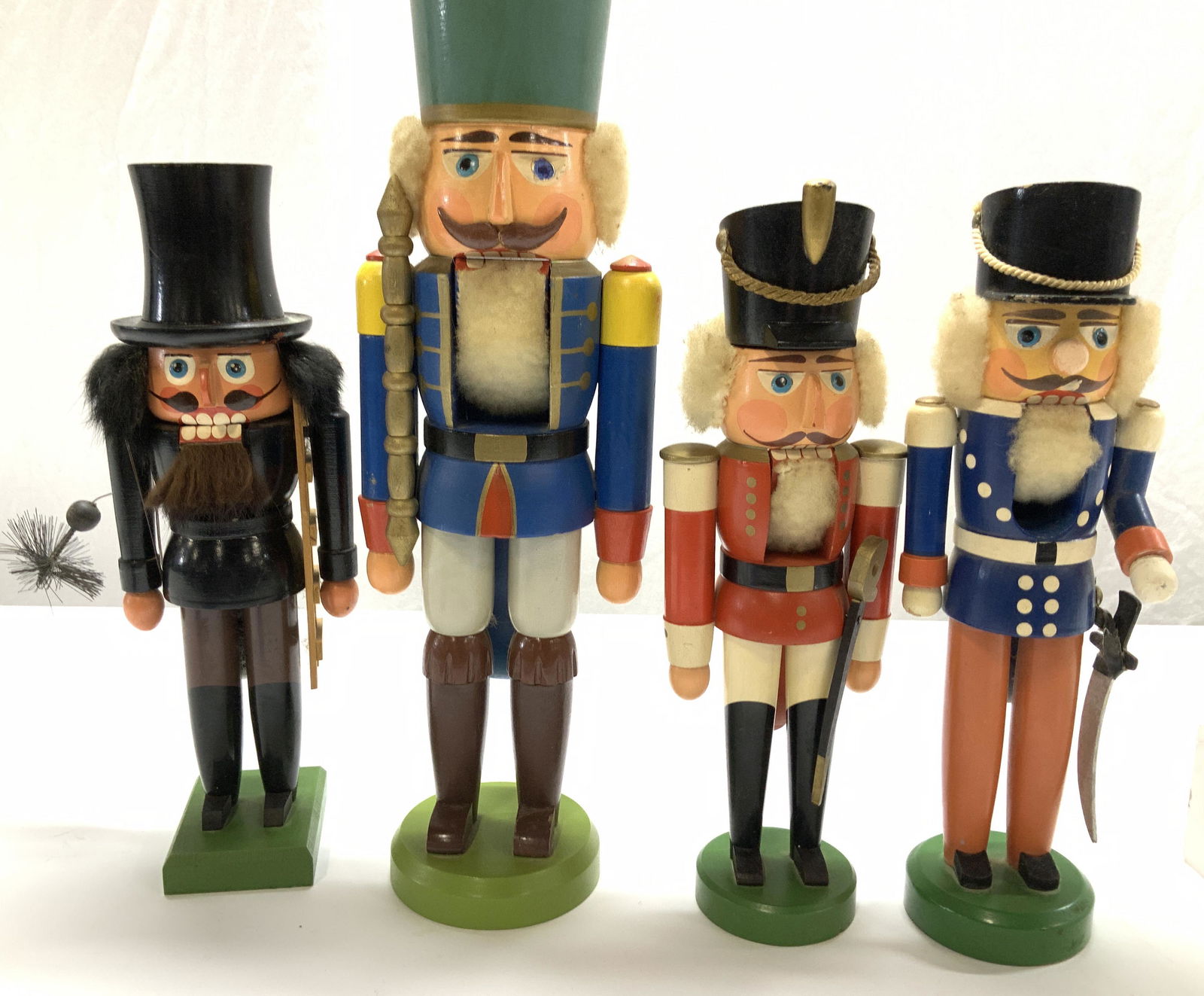Erzgebirge Handmade Wood Nutcrackers 4, Germany Auction