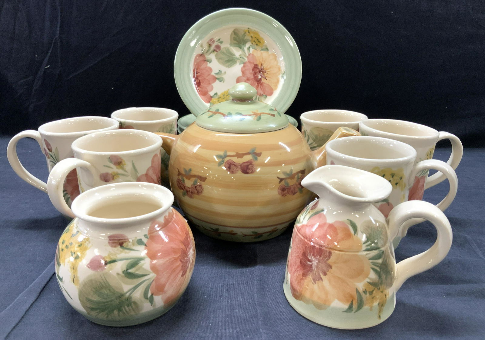 Set 14 Hand Painted Ceramic Kitchenware (1 of 11)