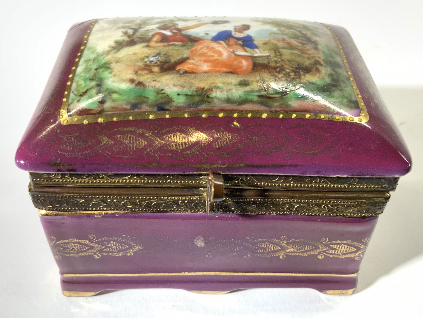 Vintage Porcelain Lidded Trinket Box GERMANY (1 of 10)