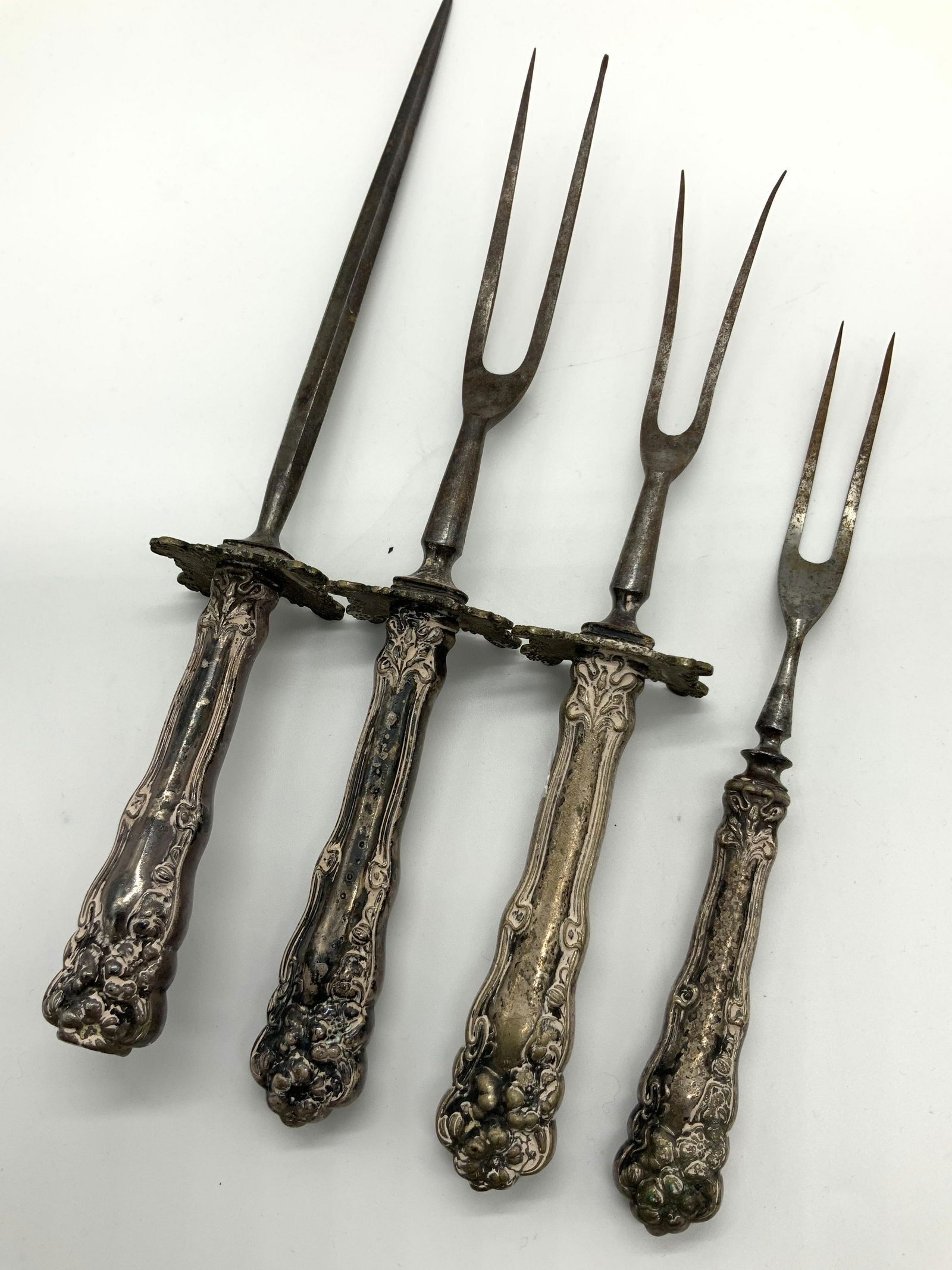 4 Vintage Silver Plate Carving Utensils (1 of 9)