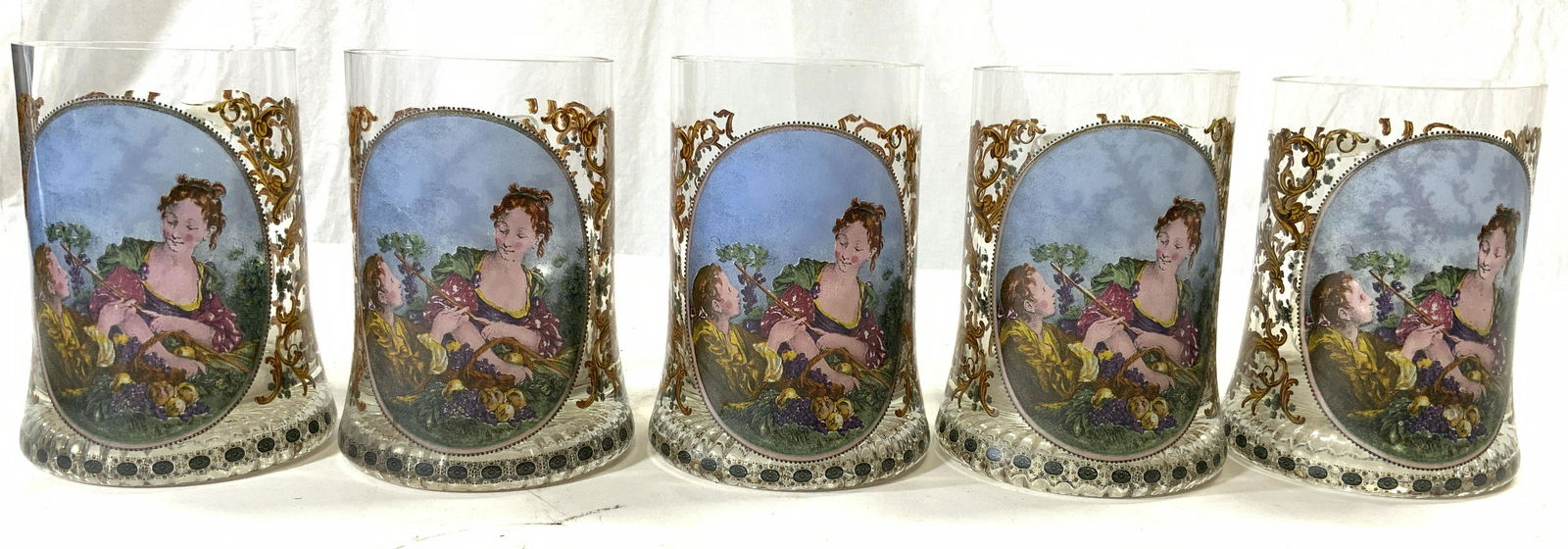 Set 5 Vintage Glass Mugs W Ornate Detail (1 of 8)