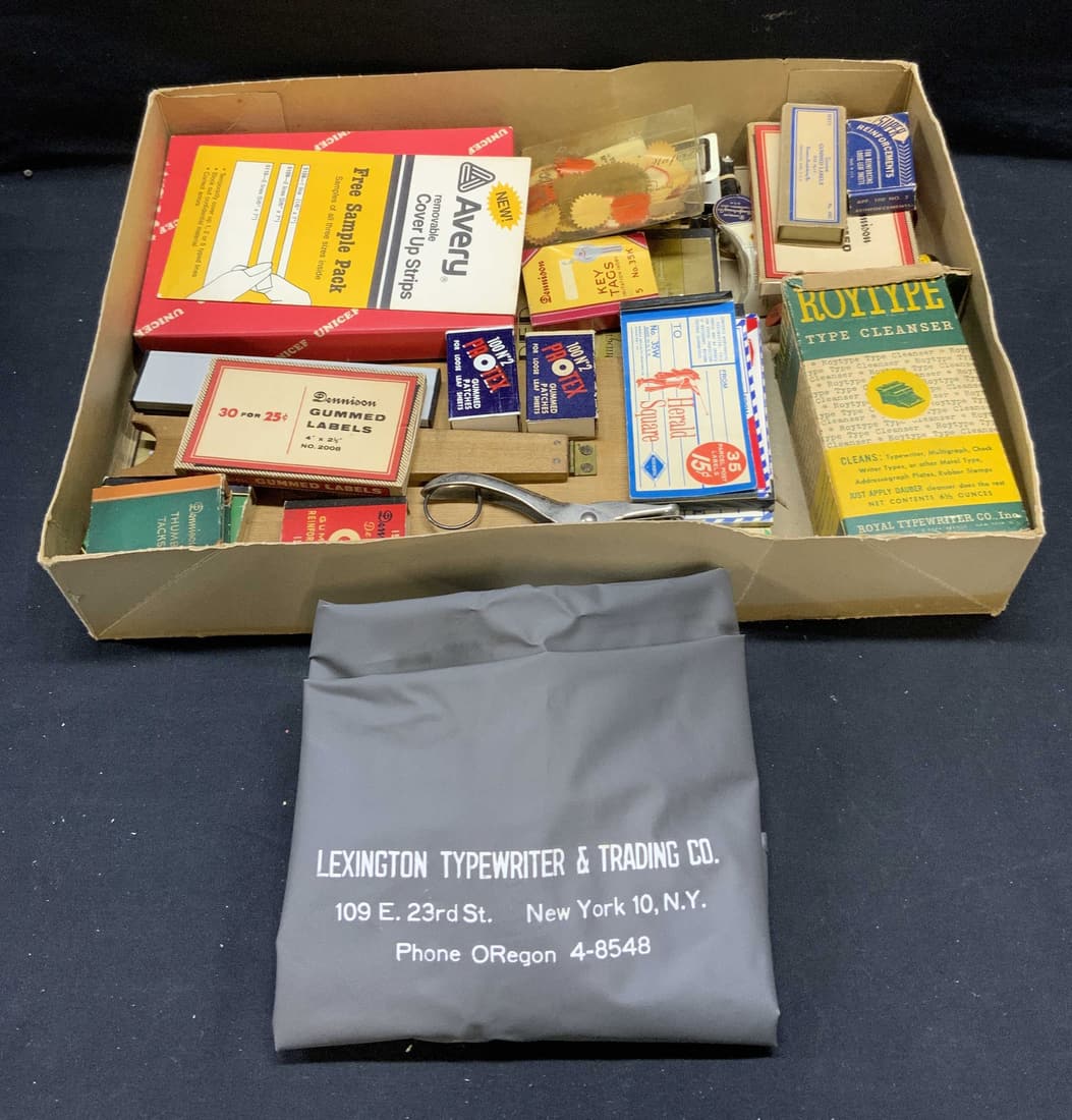 Large Group Lot Vintage Office Accessories (1 of 11)