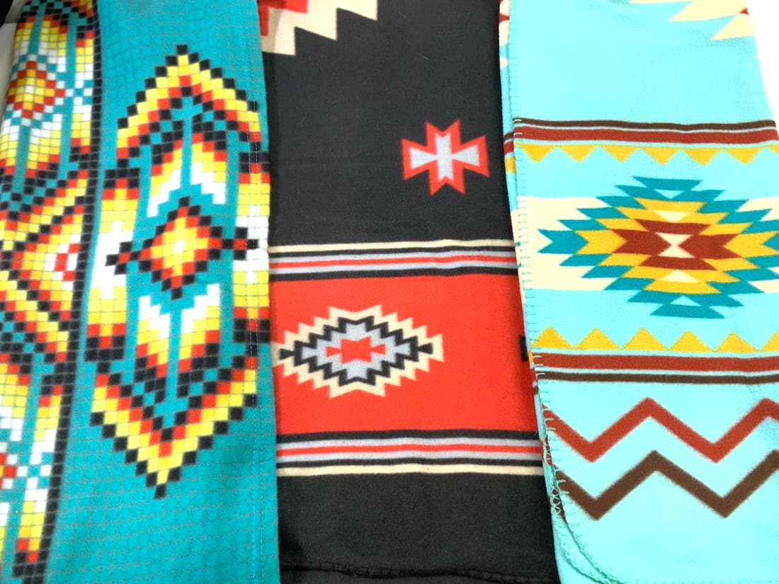 Lot 3 Native American Style Polartec Blankets (1 of 8)