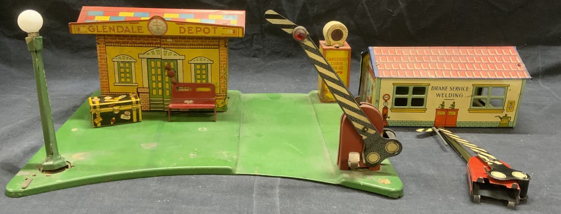 Lot 2 1930s MARX Glendale Depot Train Toy, More (1 of 12)