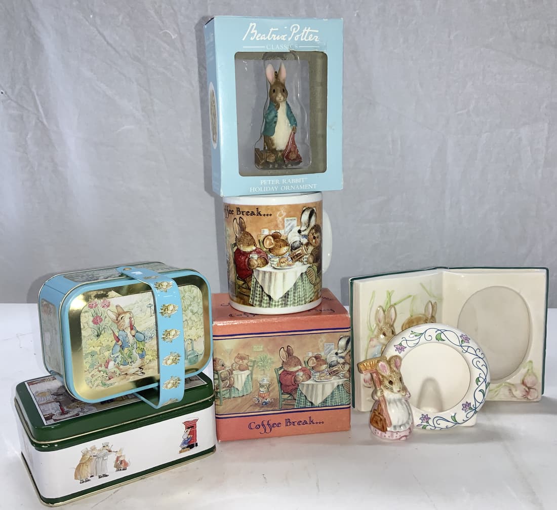 Lot 6 Beatrix Potter Decorative Accessories (1 of 9)