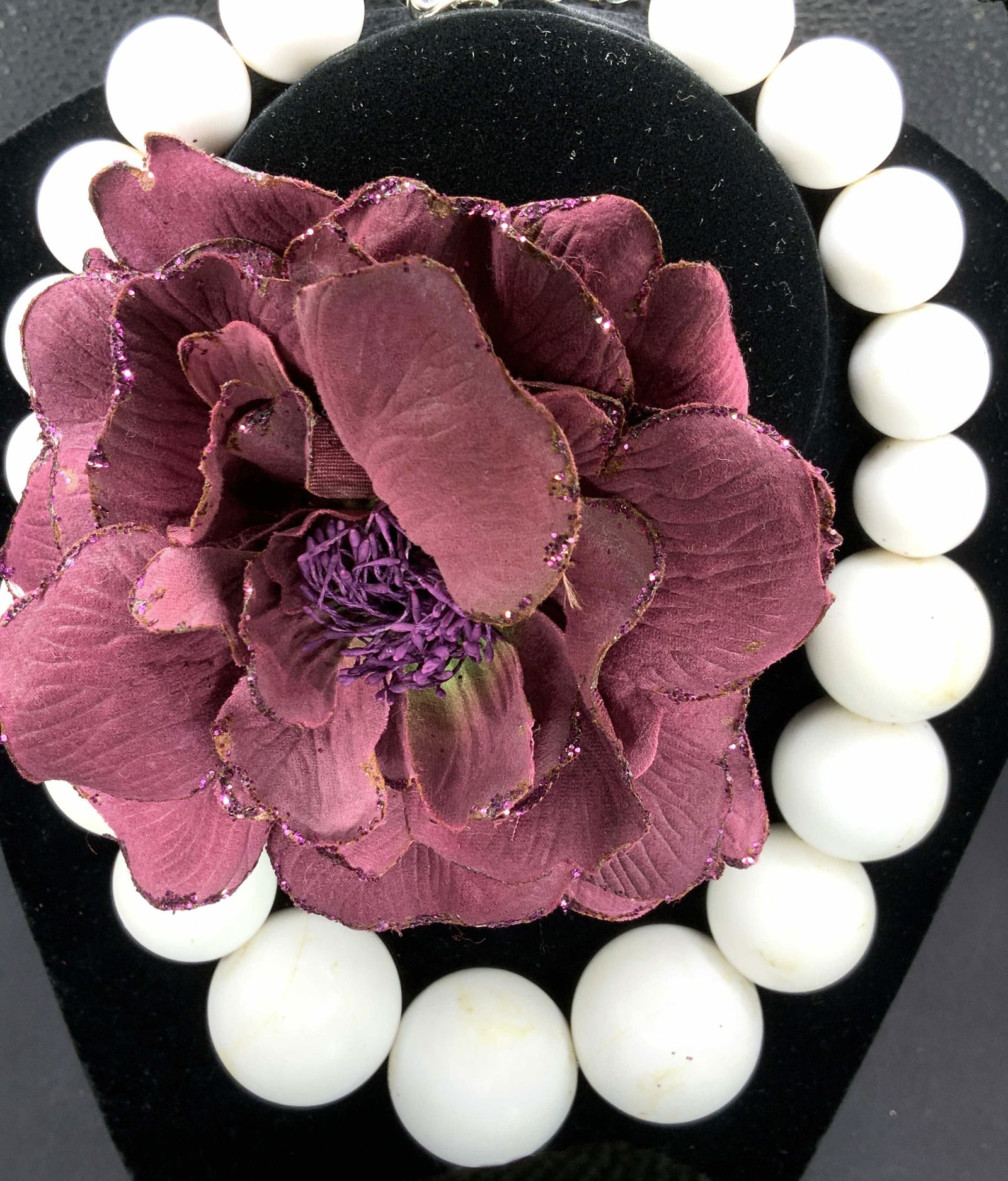 Chunky Graduated Bead Necklace & Flower Brooch (1 of 7)