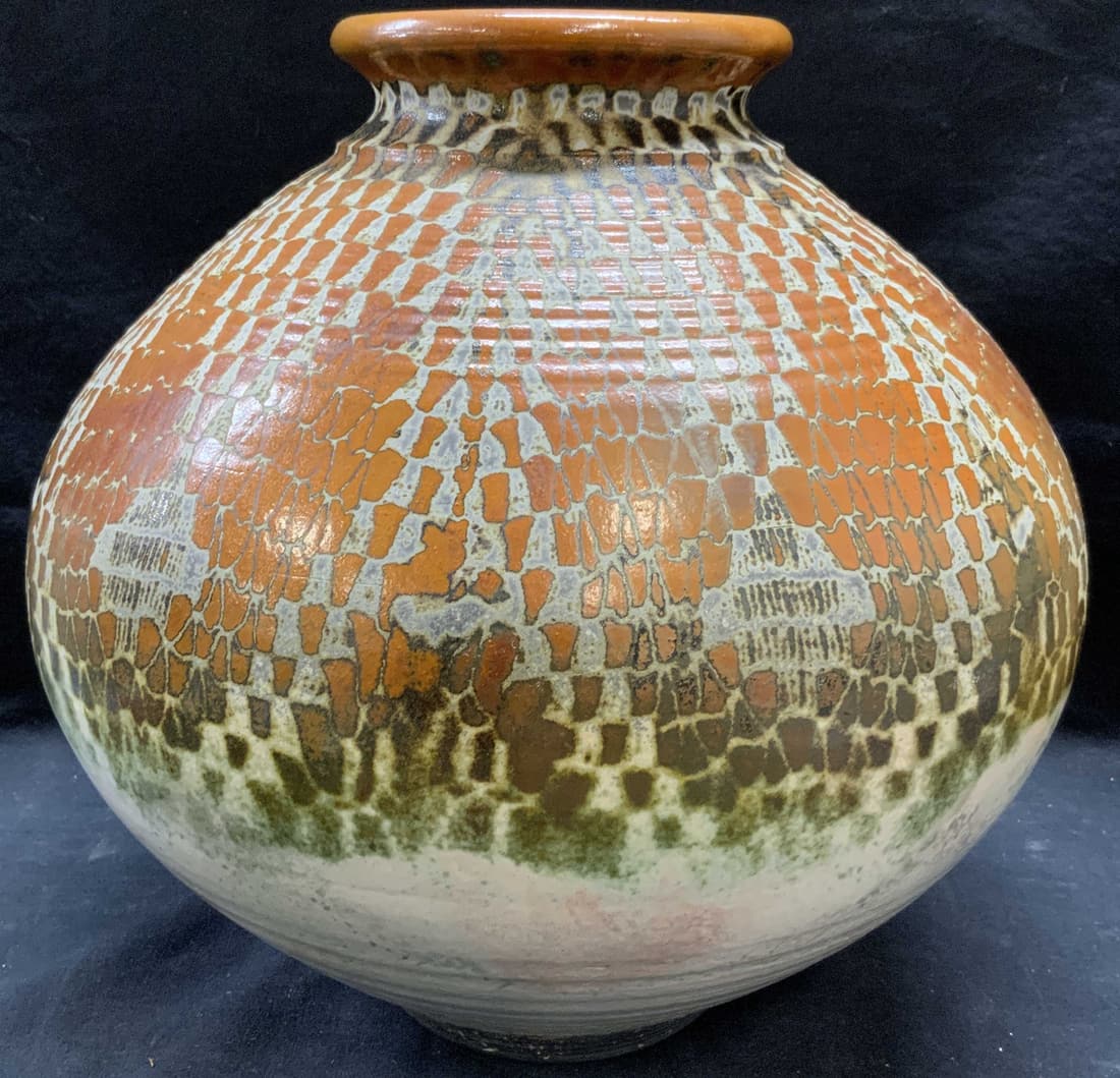 XL James Pottery Hand Thrown Scale Vase (1 of 6)