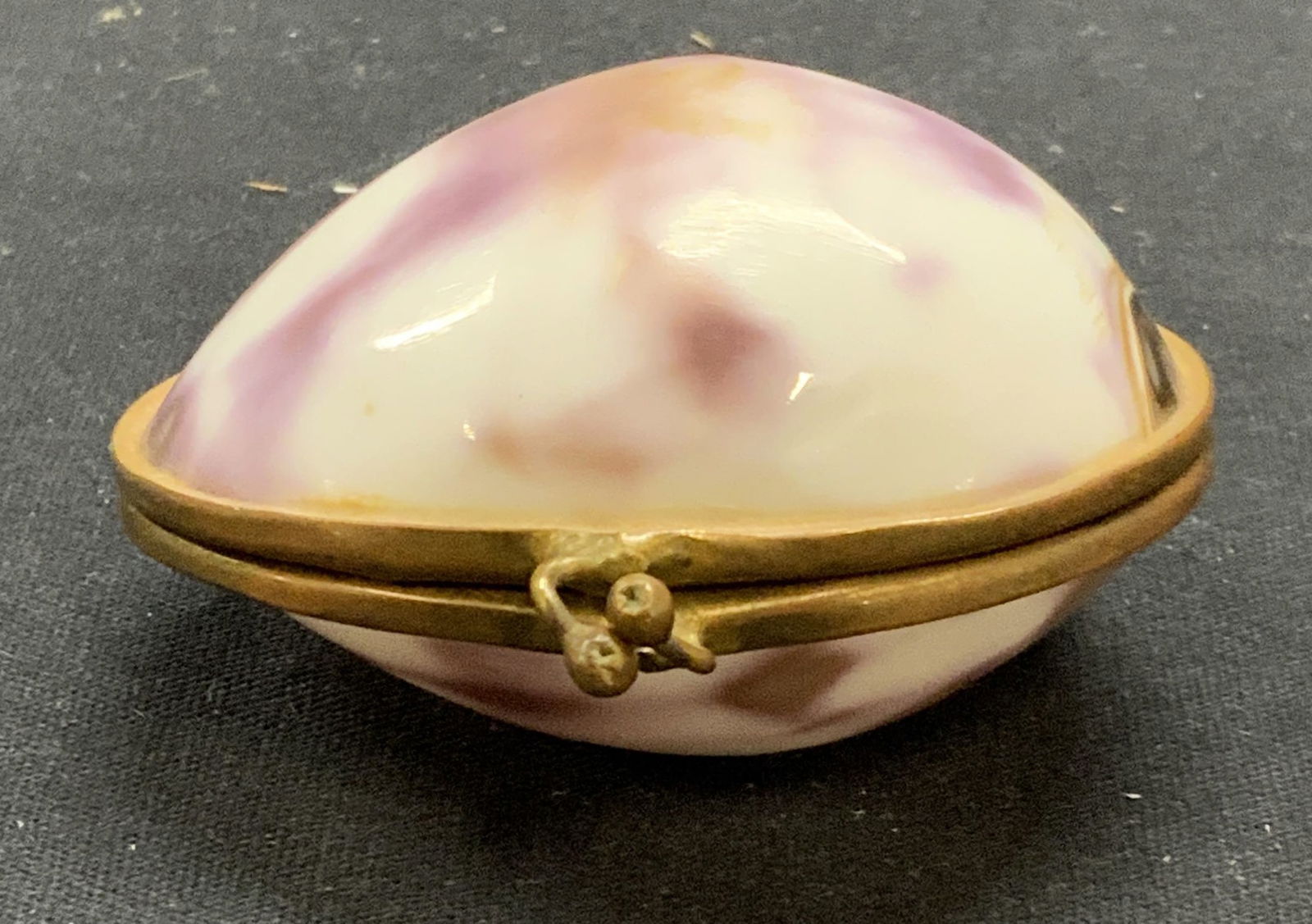 Vintage Shell Egg Shaped Trinket Box (1 of 6)
