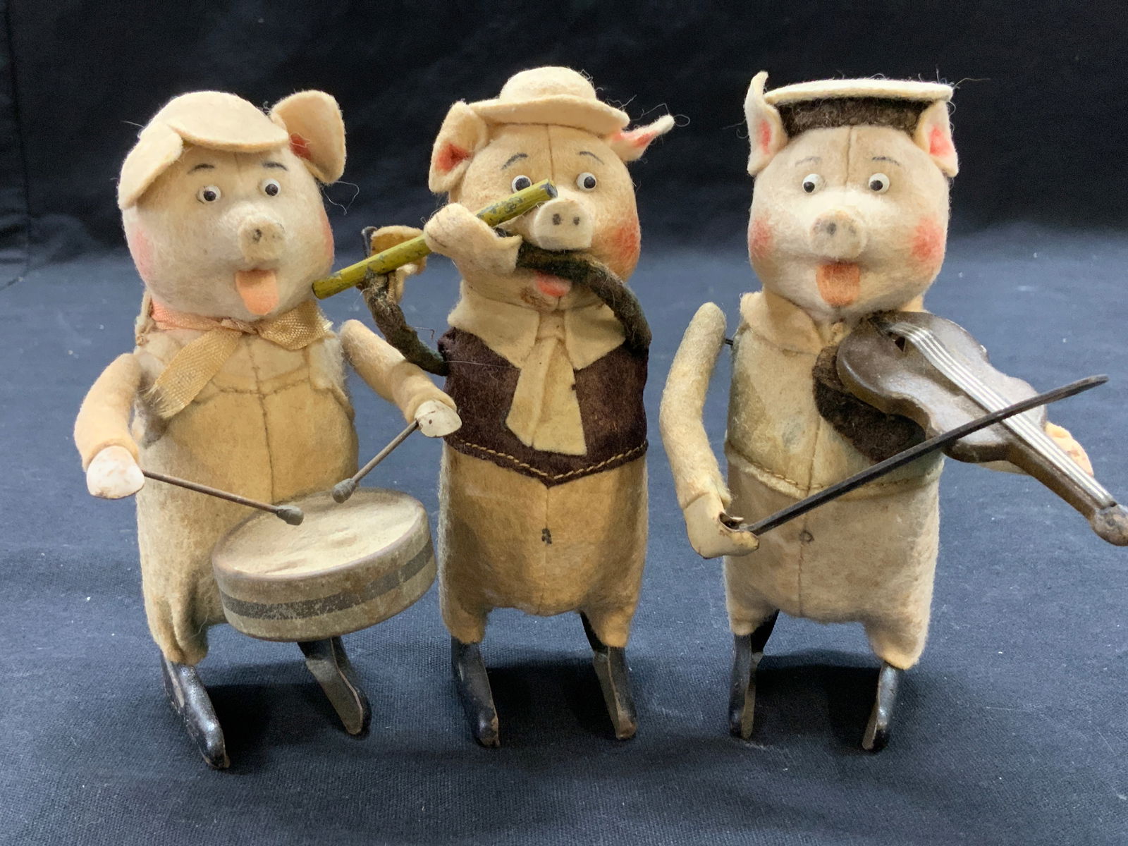 Schuco 3 Little Pigs Vtg Wind Toys, Germany (1 of 9)