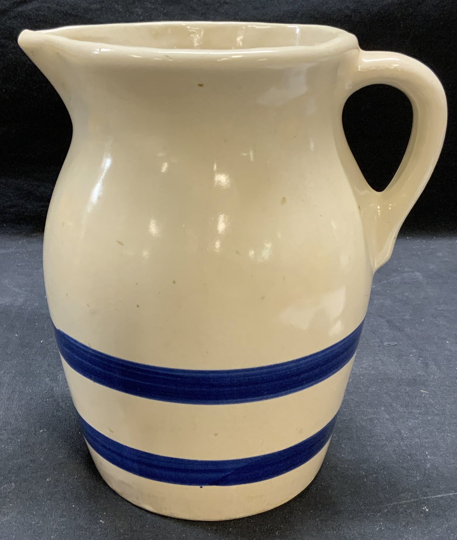 RRP CO ROSEVILLE Vintage Pottery Pitcher (1 of 6)