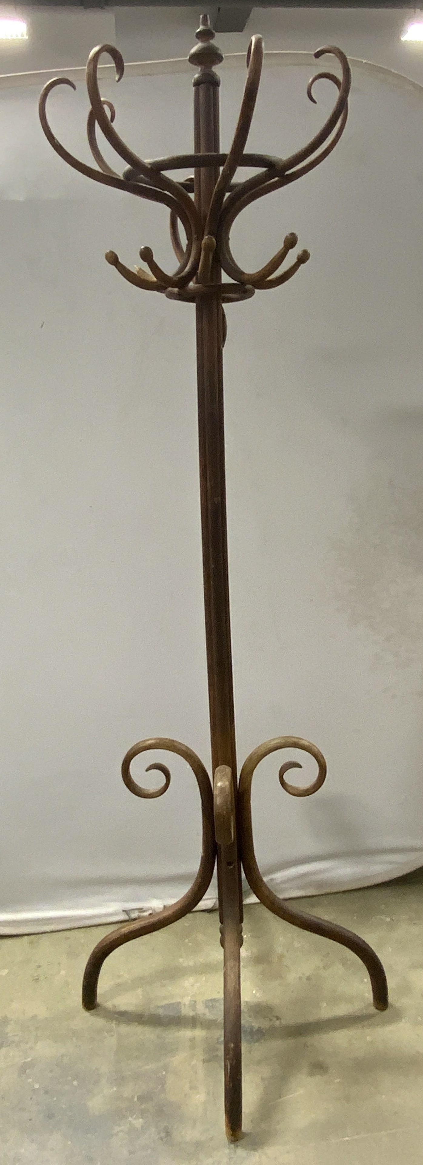 Vintage Bentwood Coat Rack Brown (1 of 6)