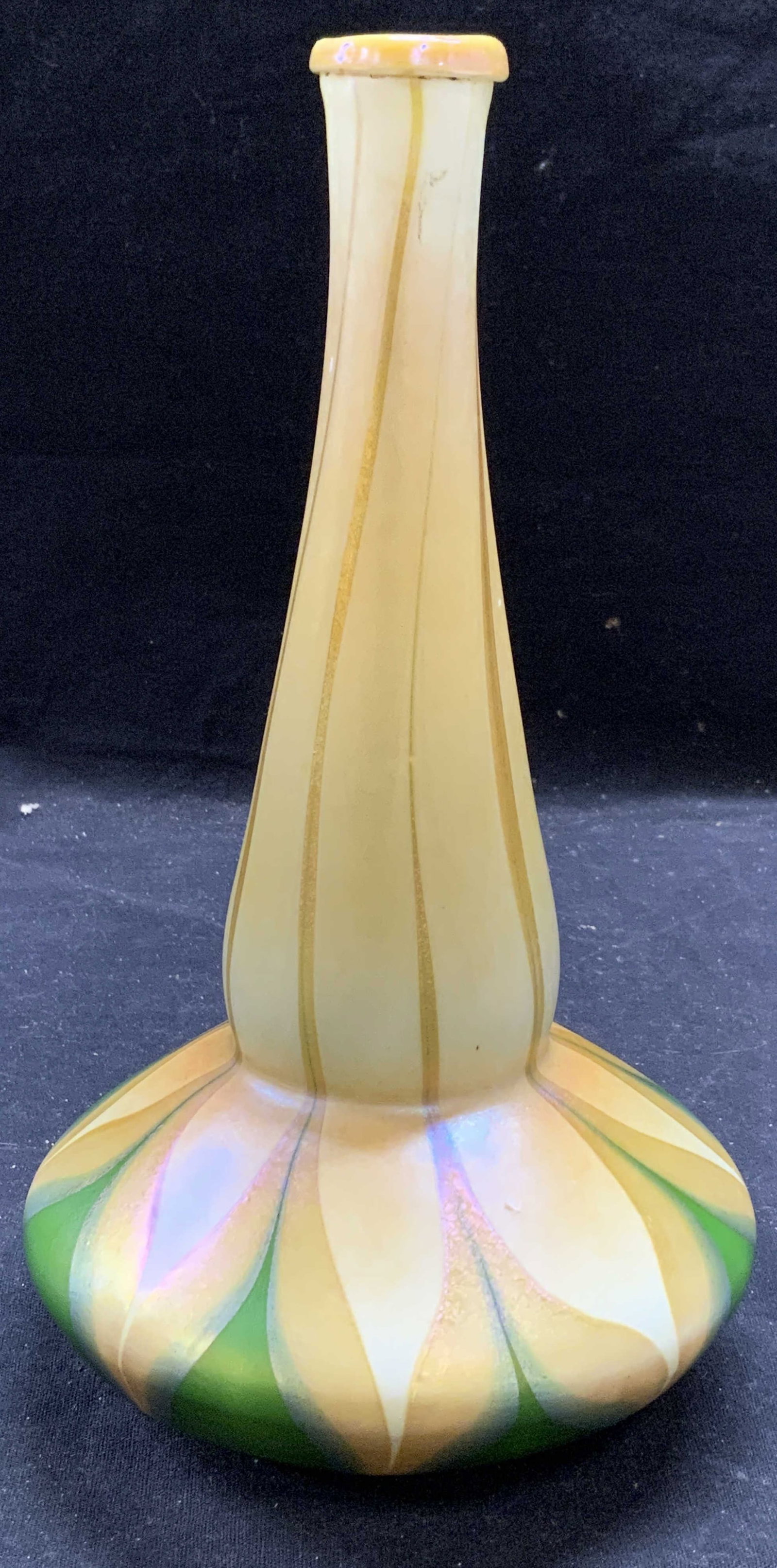 Signed Carnival Art Glass Vase (1 of 6)