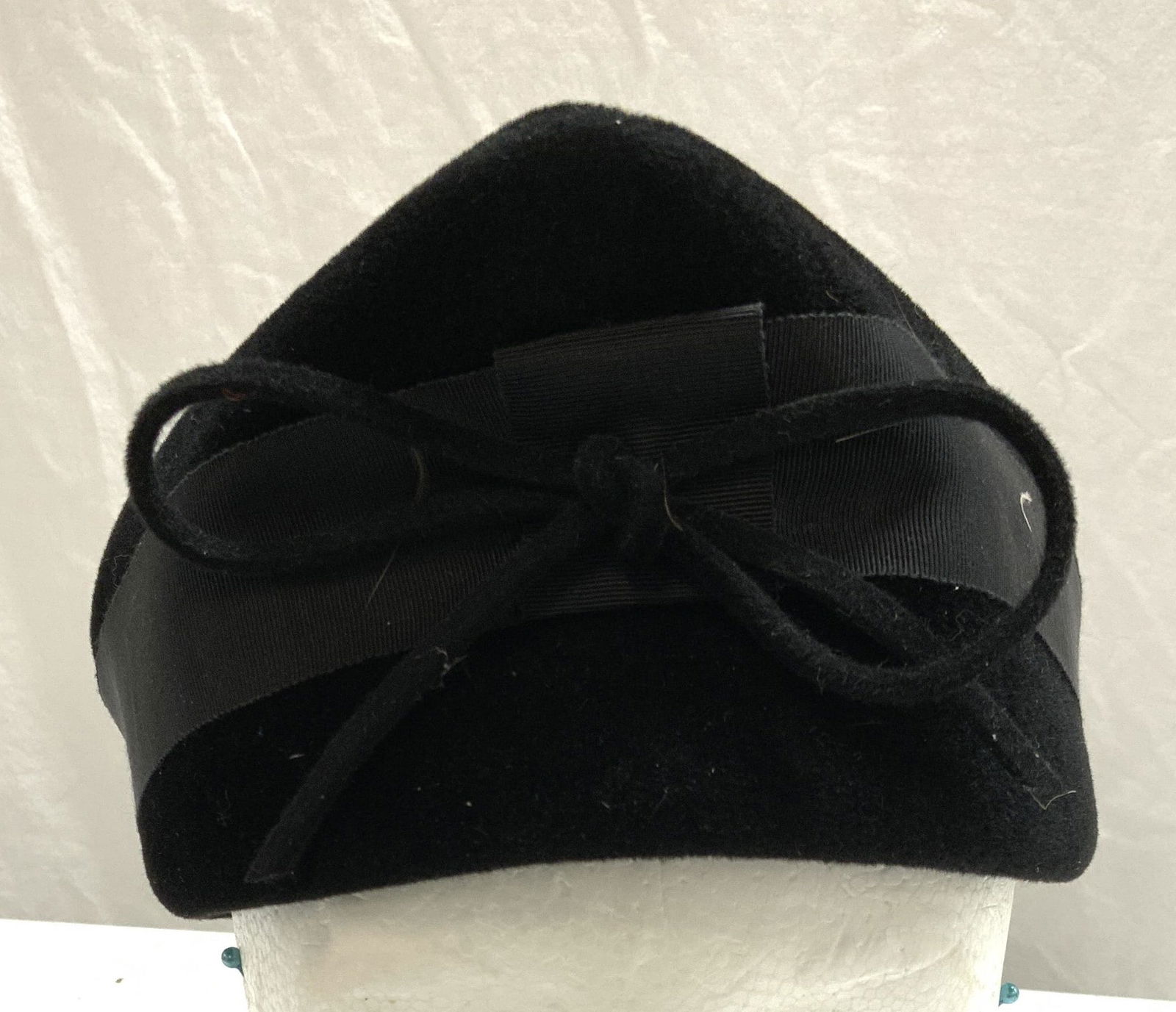 Vintage Black Velour Hat, Czechoslovakia (1 of 6)