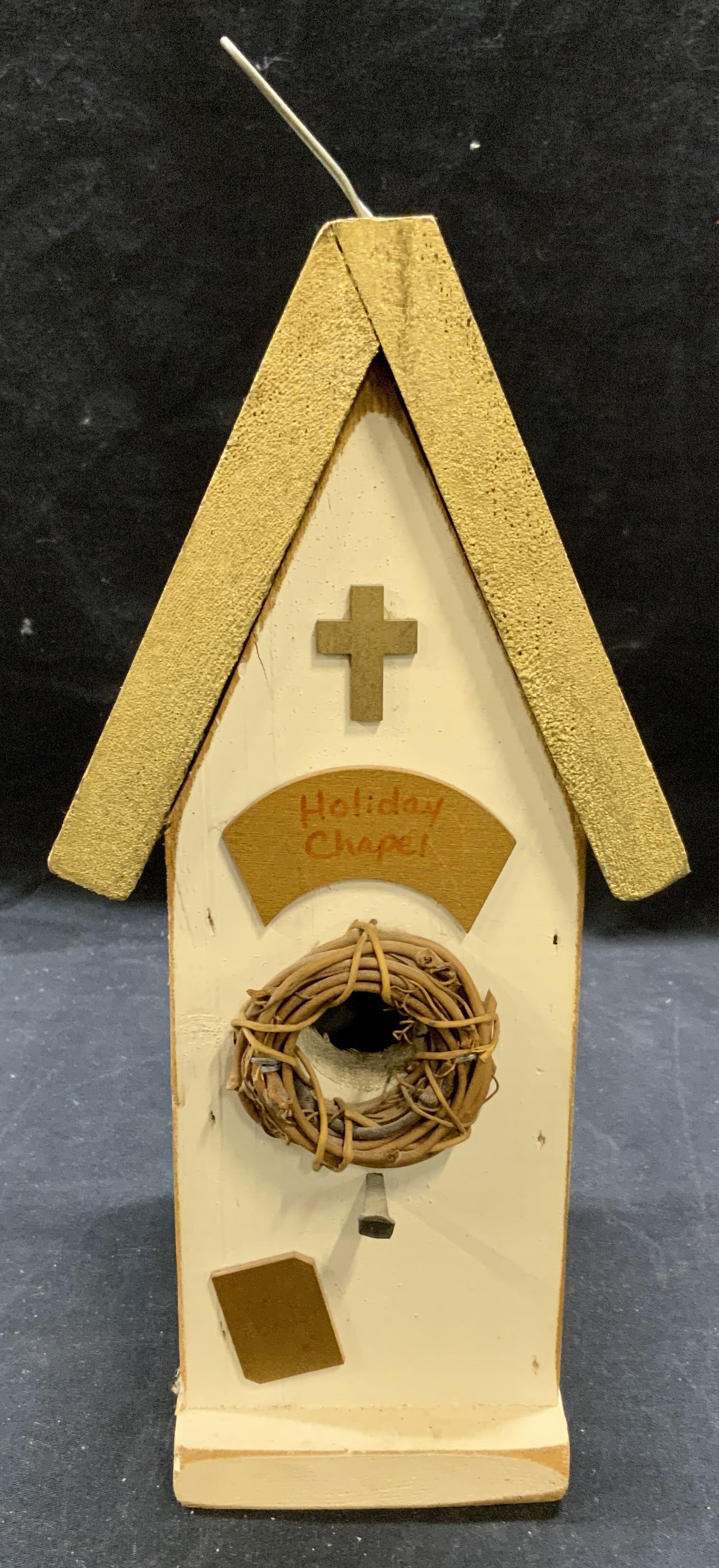 Holiday Chapel Wood Bird House (1 of 6)