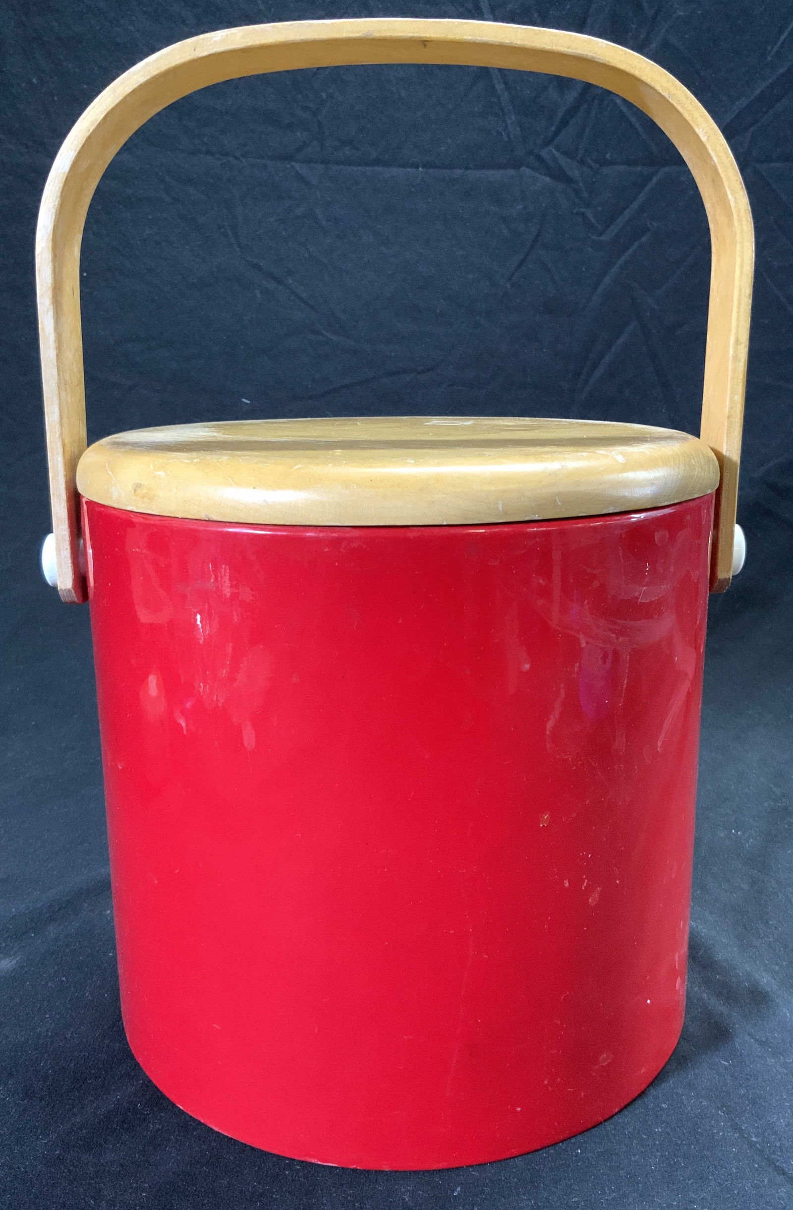 SHELTON WARE Ice Bucket W Lid & Handle Red (1 of 6)