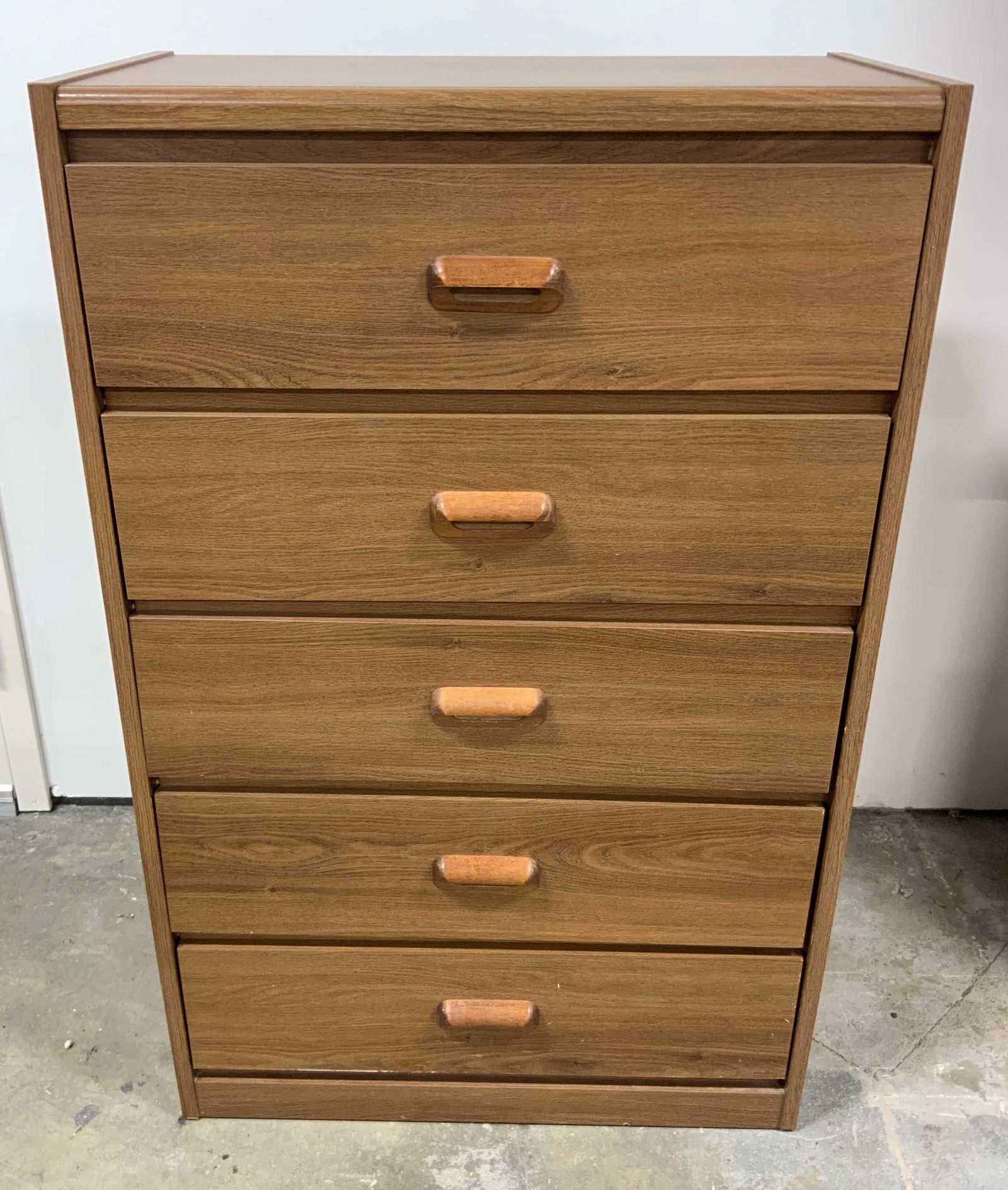 Vintage Mid Century Wooden Chest of Drawers (1 of 12)