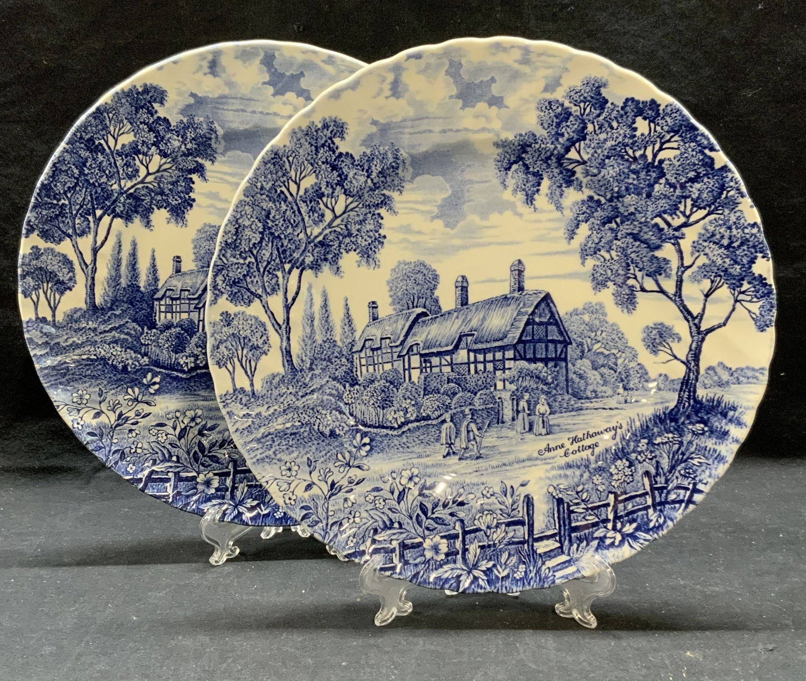 Pair Vtg Royal Essex Shakespeares Country Plates (1 of 6)
