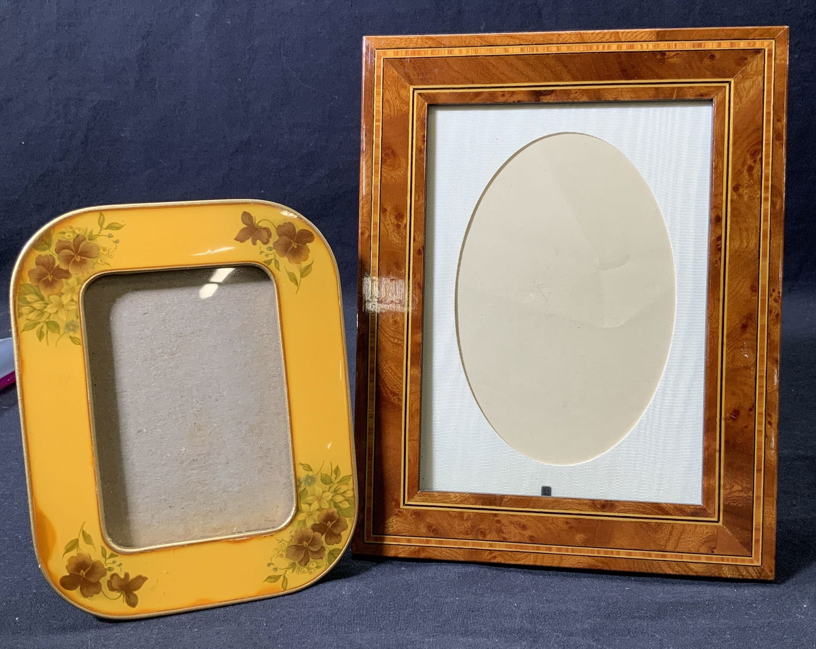Lot 2 Easel Back Picture Frames (1 of 7)